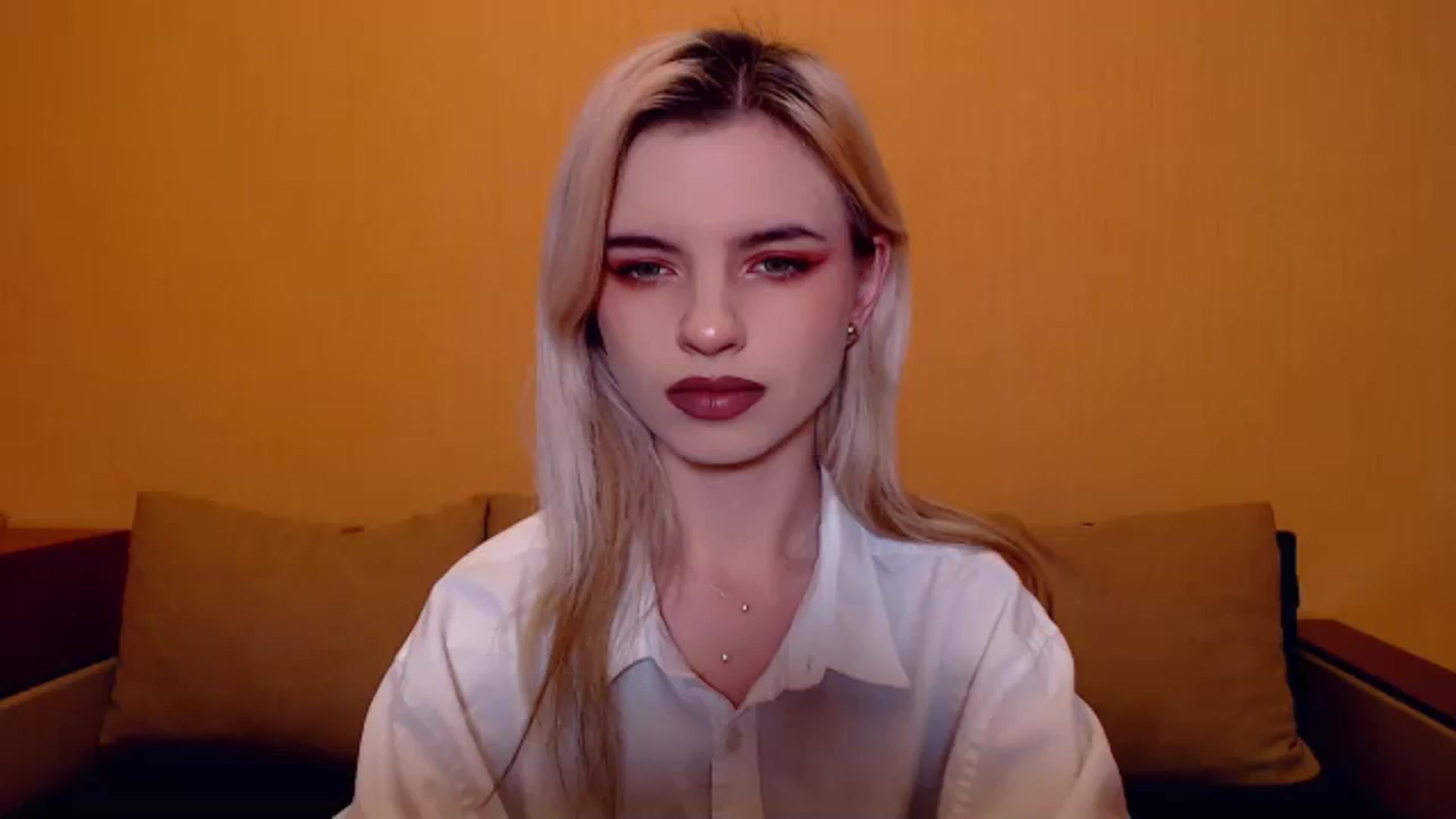 Gallery image thumbnail from Erineys's myfreecams stream on, 11/13/2023, 15:20 image 1 of 20