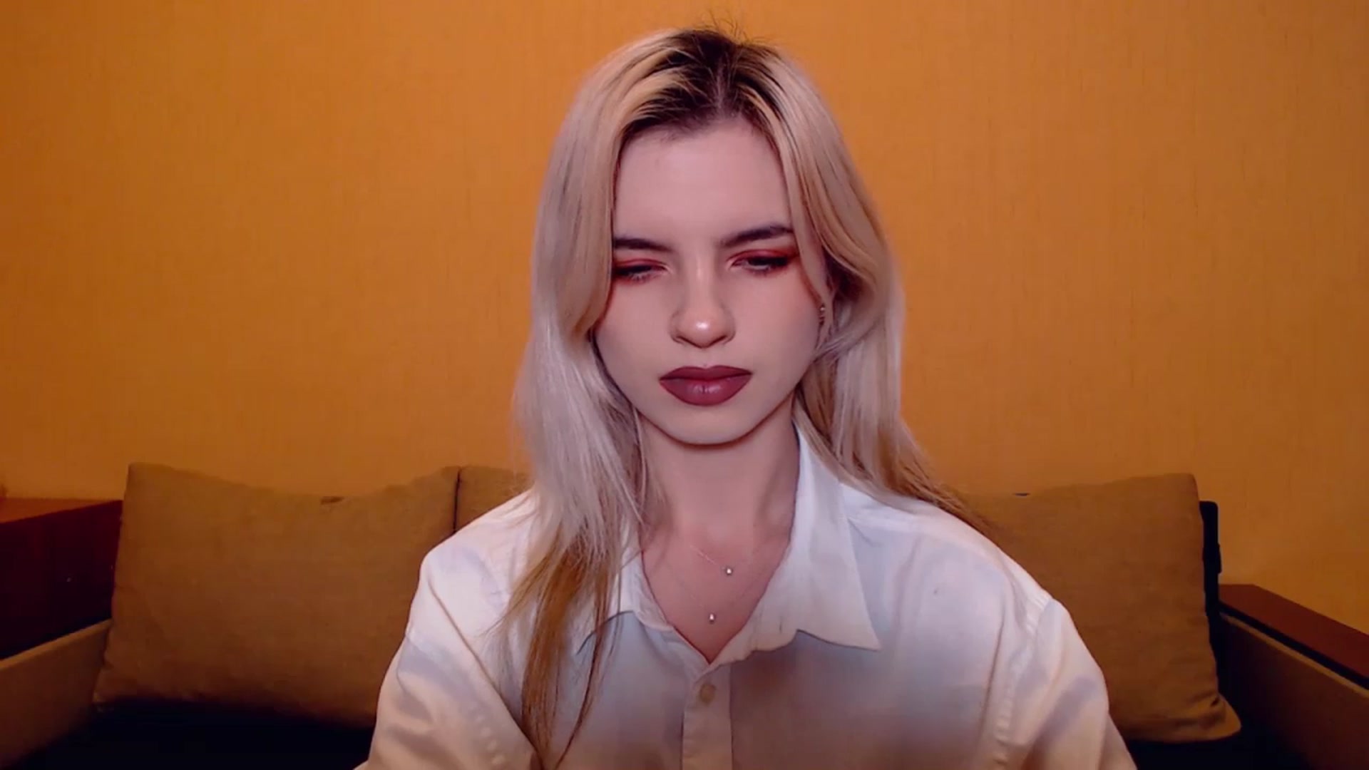 Gallery image thumbnail from Erineys's myfreecams stream on, 11/13/2023, 15:20 image 14 of 20