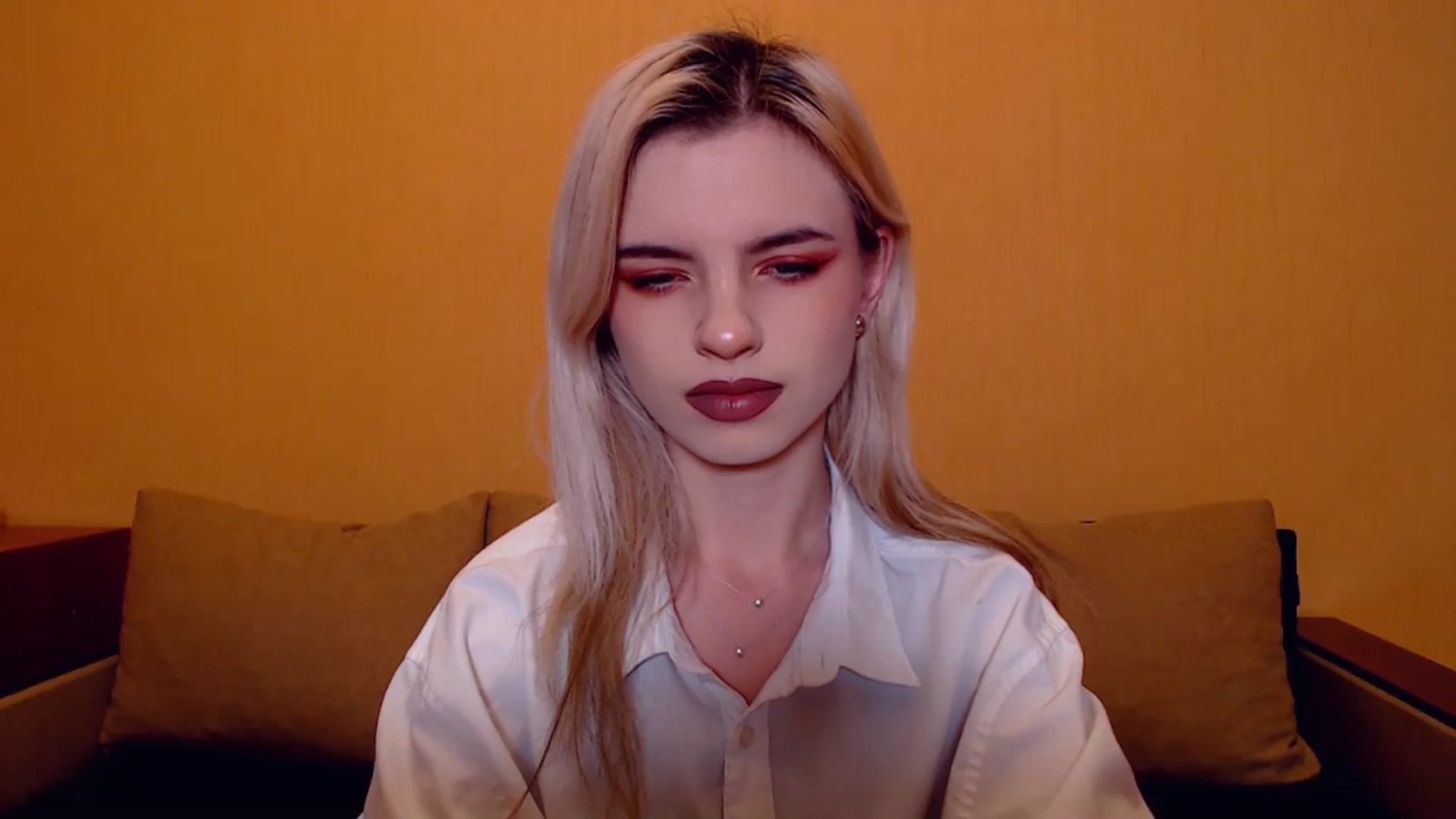 Gallery image thumbnail from Erineys's myfreecams stream on, 11/13/2023, 15:20 image 2 of 20