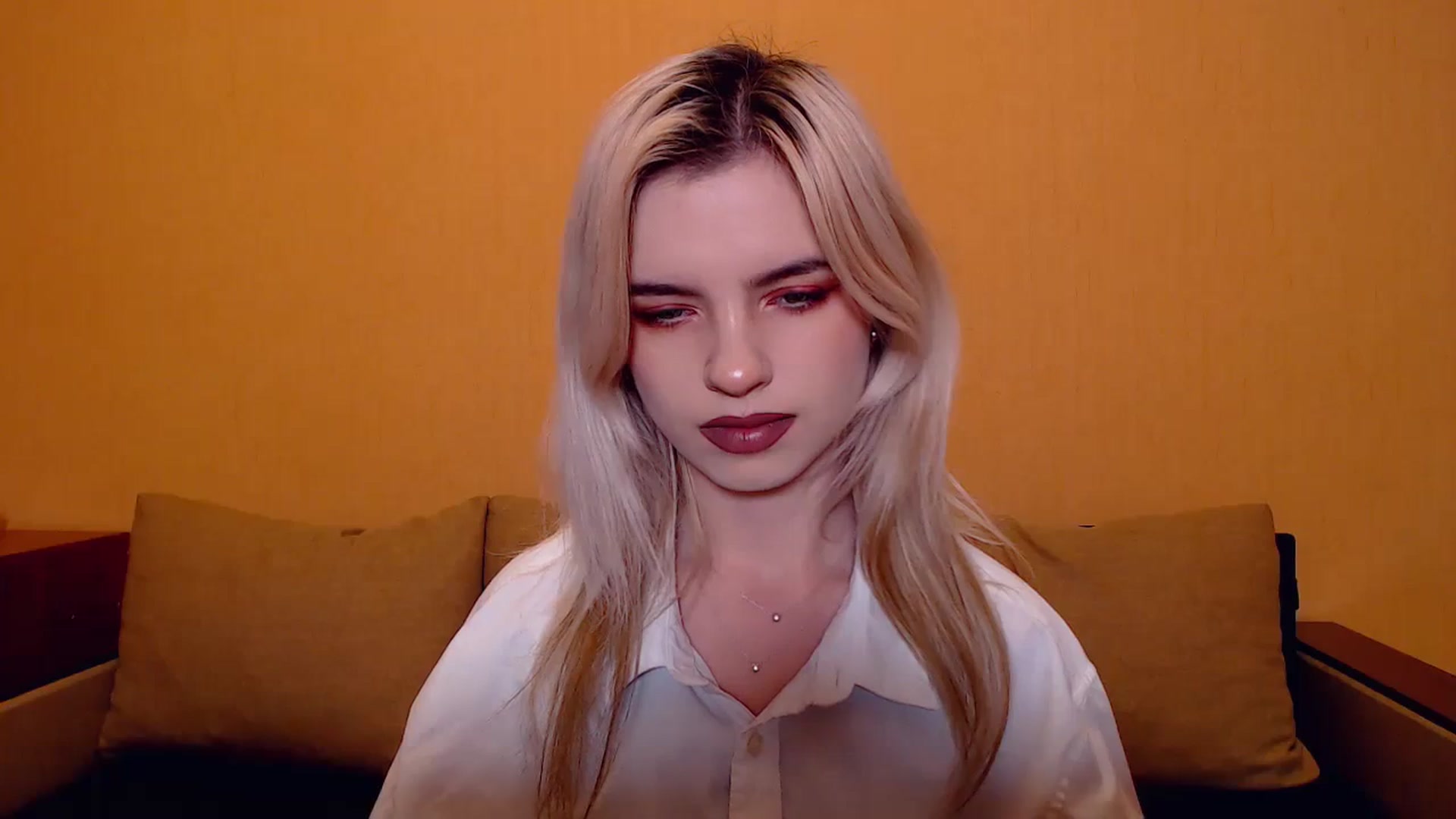 Gallery image thumbnail from Erineys's myfreecams stream on, 11/13/2023, 15:20 image 10 of 20