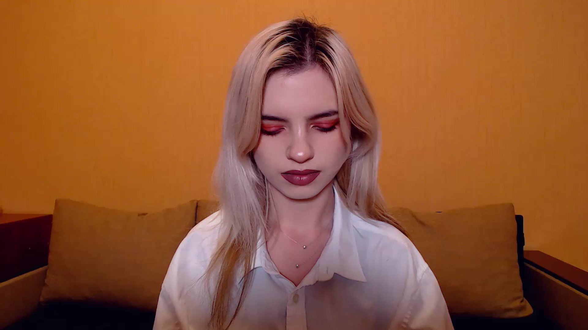 Gallery image thumbnail from Erineys's myfreecams stream on, 11/13/2023, 15:20 image 15 of 20