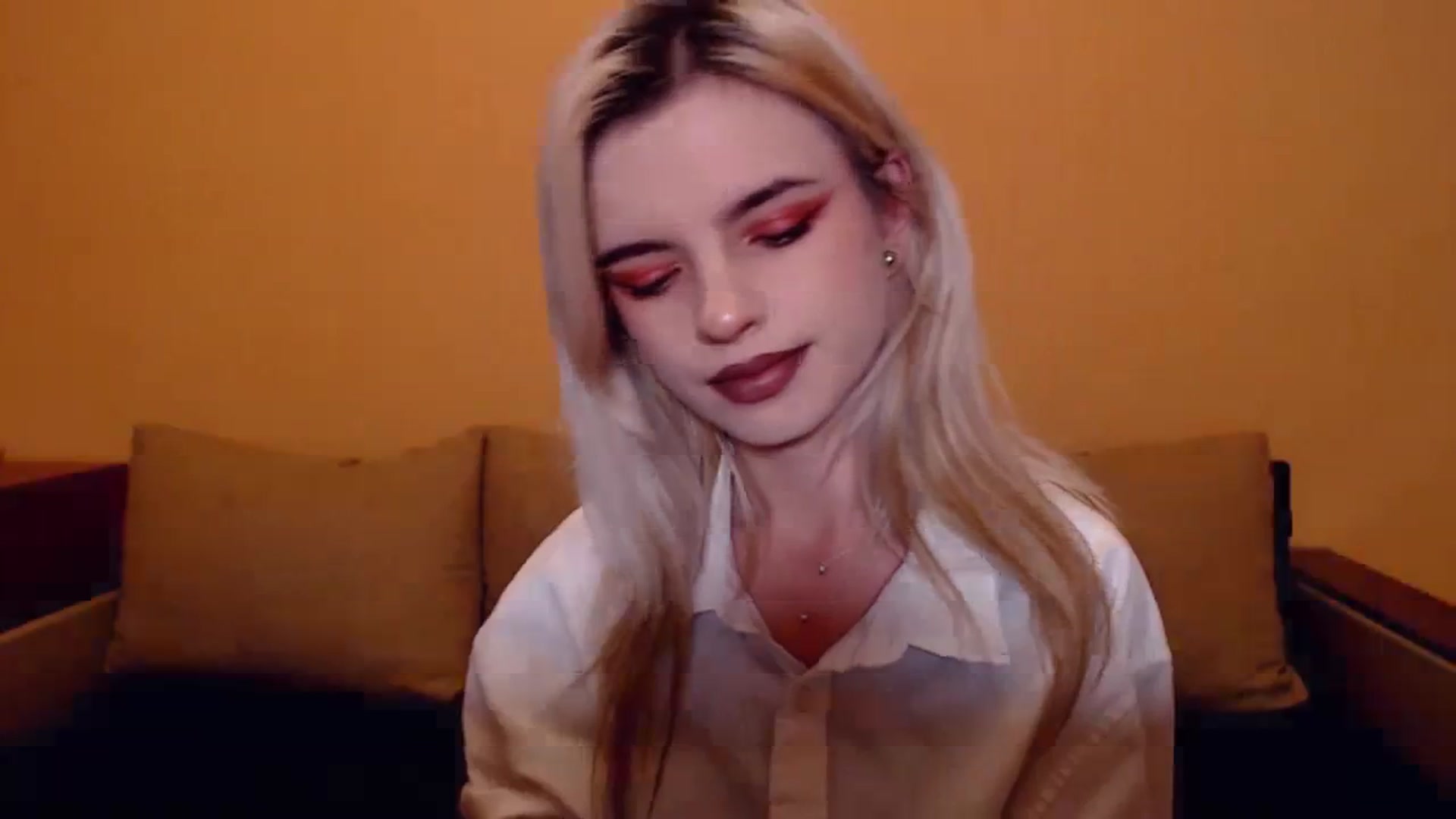Gallery image thumbnail from Erineys's myfreecams stream on, 11/13/2023, 15:42 image 13 of 20