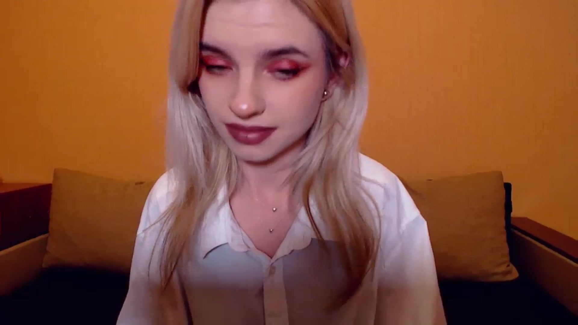 Gallery image thumbnail from Erineys's myfreecams stream on, 11/13/2023, 15:42 image 14 of 20