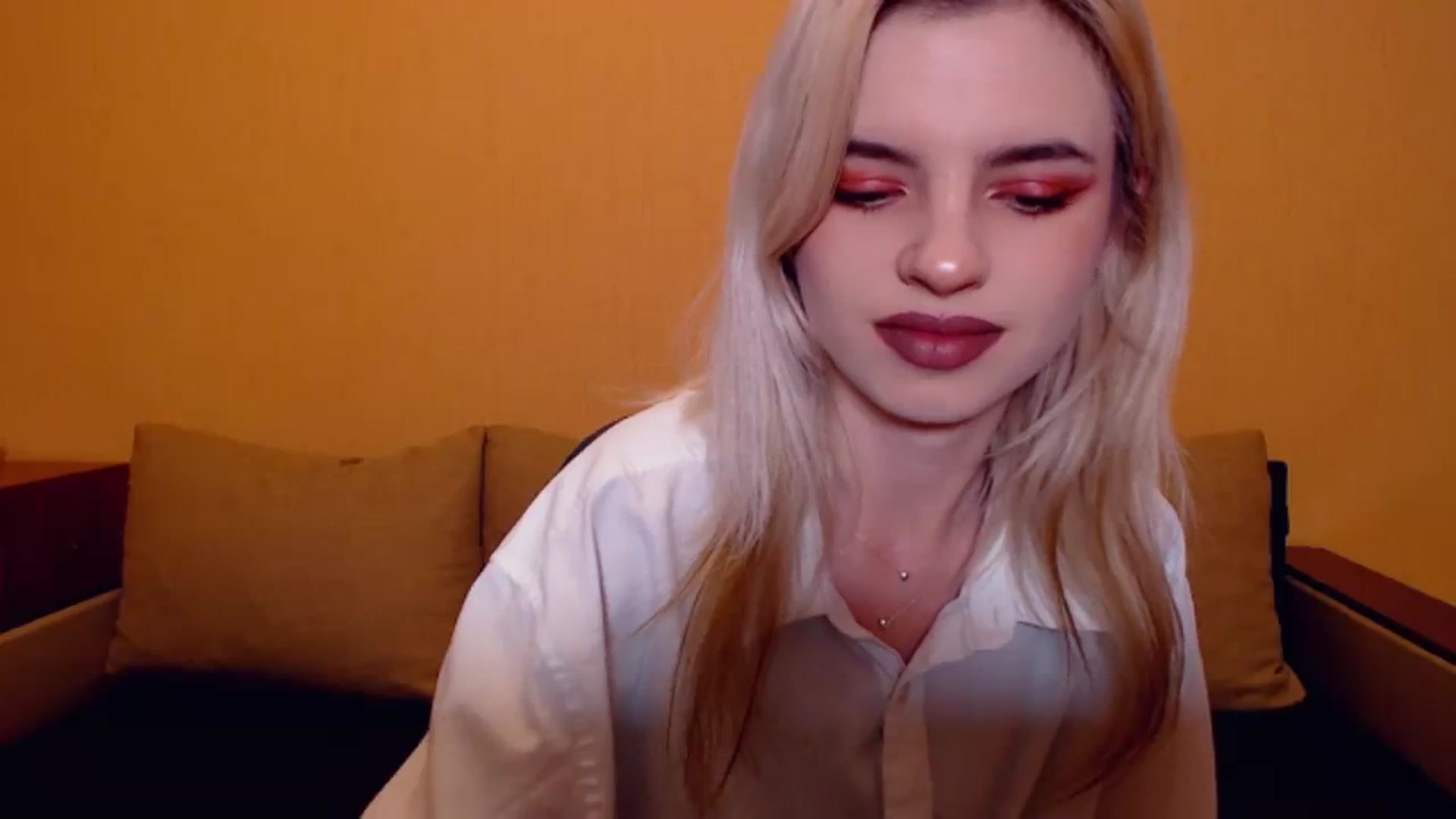 Gallery image thumbnail from Erineys's myfreecams stream on, 11/13/2023, 15:42 image 16 of 20