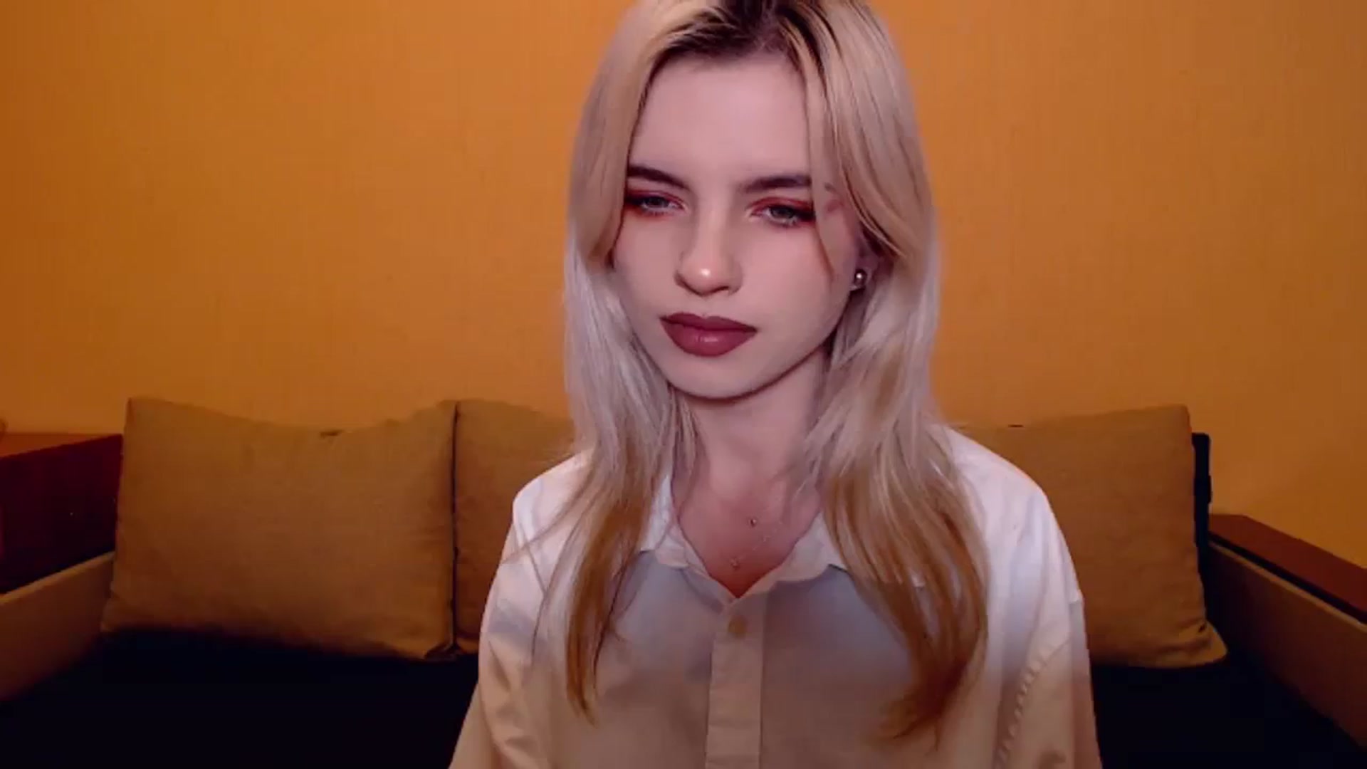 Gallery image thumbnail from Erineys's myfreecams stream on, 11/13/2023, 15:42 image 5 of 20