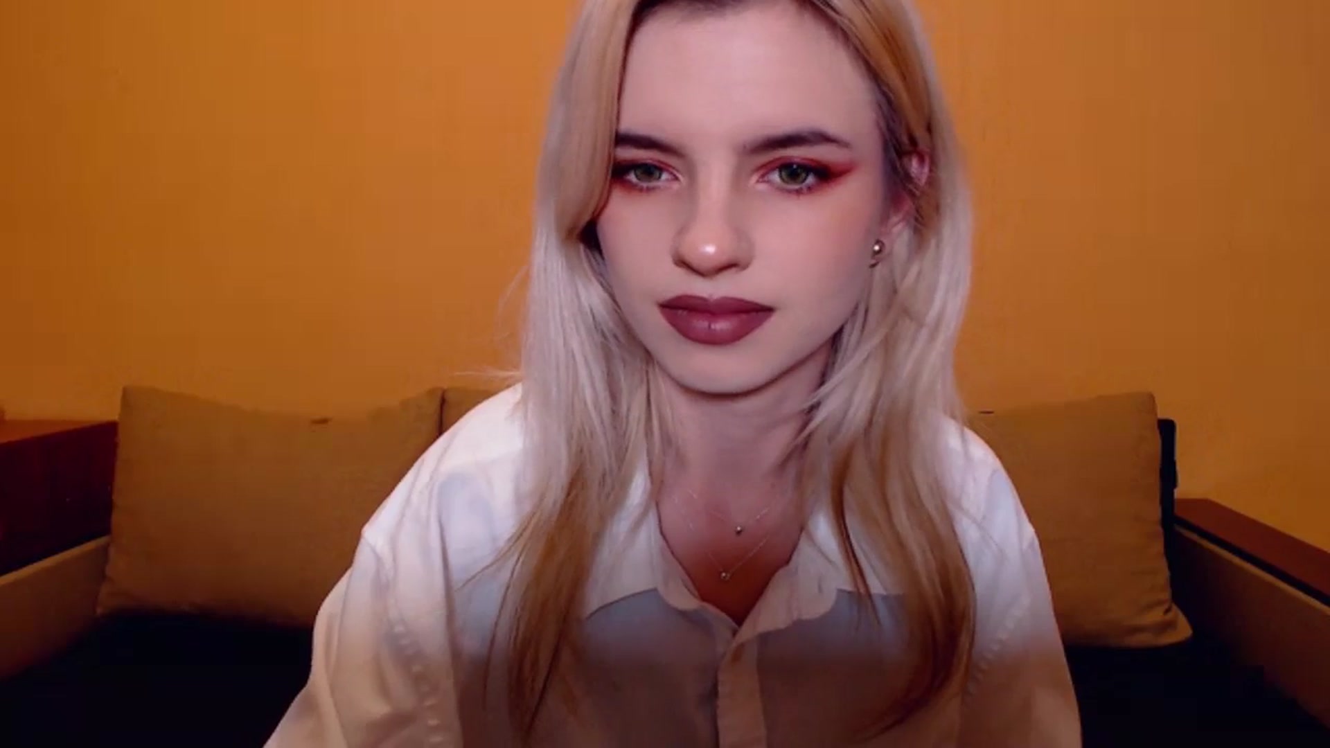 Gallery image thumbnail from Erineys's myfreecams stream on, 11/13/2023, 15:42 image 15 of 20