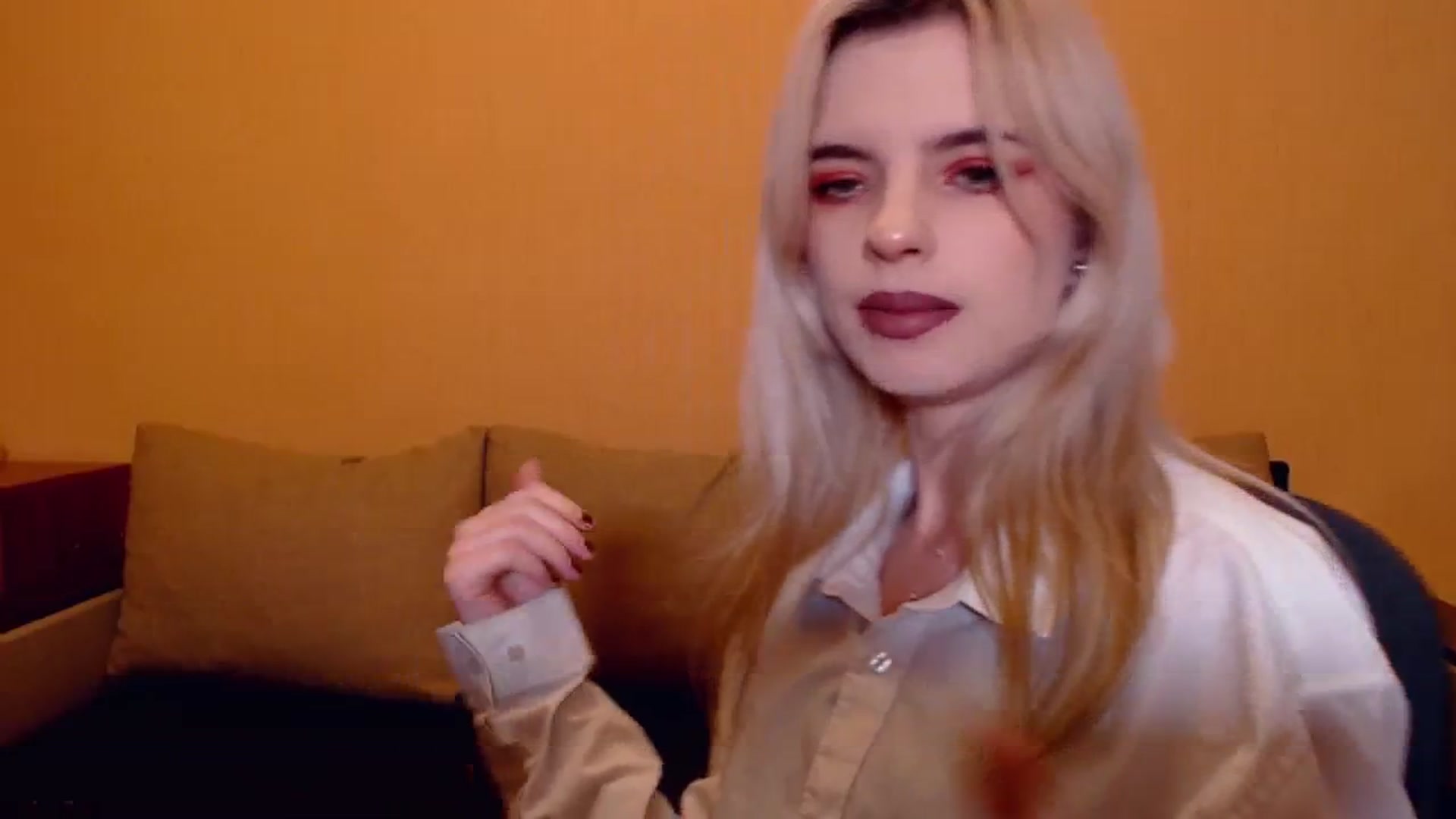 Gallery image thumbnail from Erineys's myfreecams stream on, 11/13/2023, 15:42 image 6 of 20
