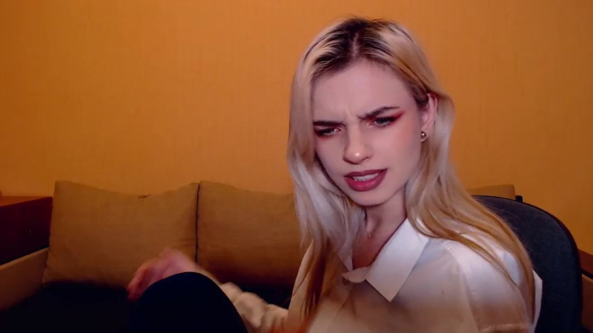 Gallery image thumbnail from Erineys's myfreecams stream on, 11/13/2023, 16:44 image 13 of 20