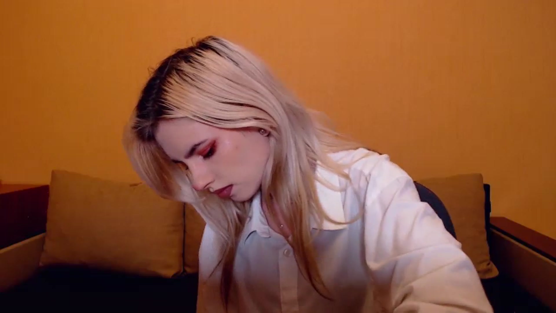 Gallery image thumbnail from Erineys's myfreecams stream on, 11/13/2023, 16:44 image 16 of 20