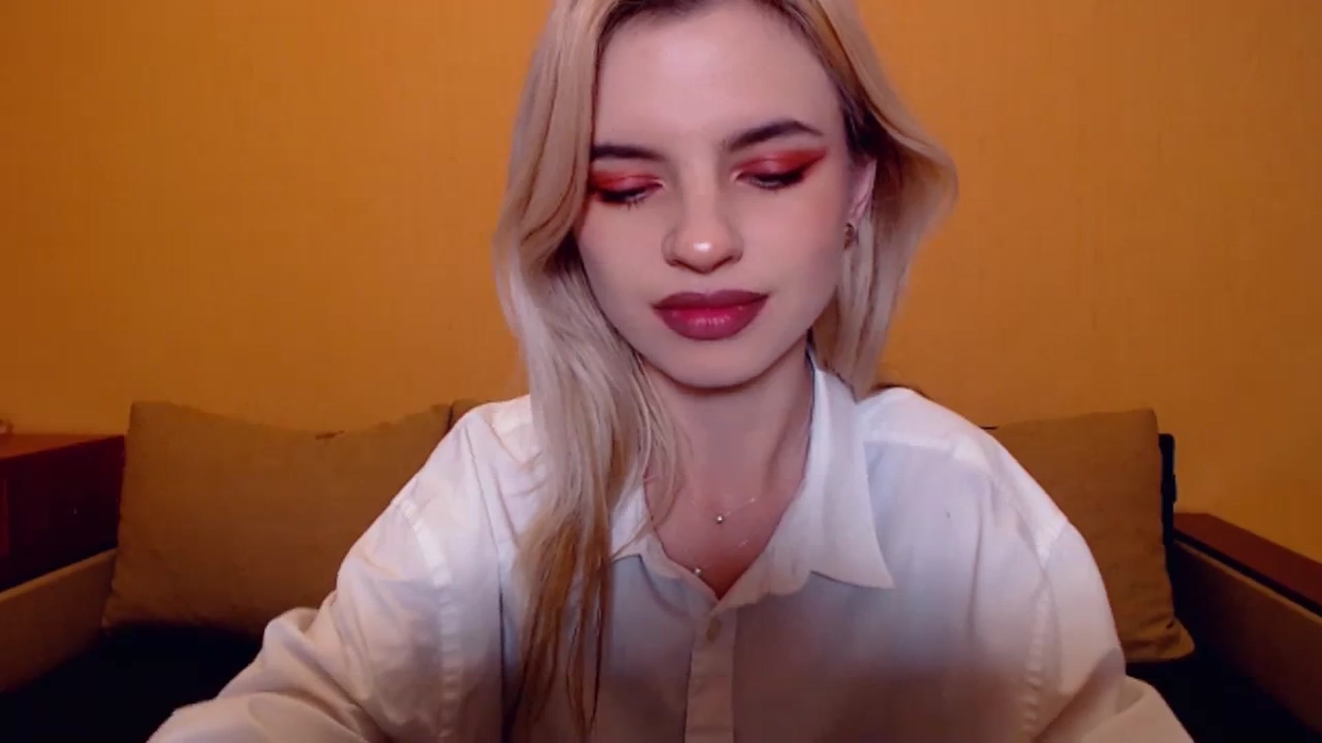 Gallery image thumbnail from Erineys's myfreecams stream on, 11/13/2023, 16:44 image 9 of 20