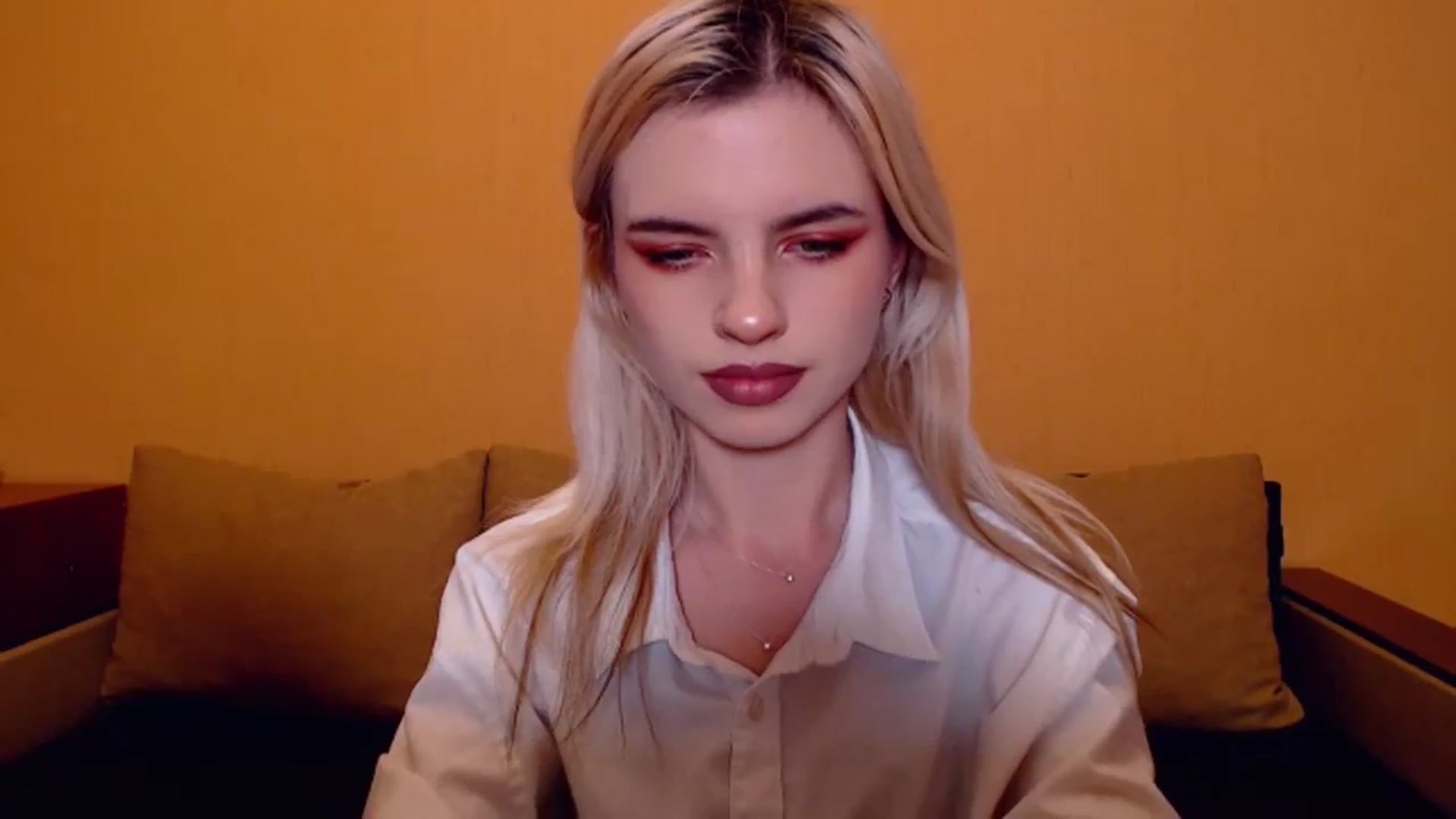 Gallery image thumbnail from Erineys's myfreecams stream on, 11/13/2023, 17:39 image 11 of 20