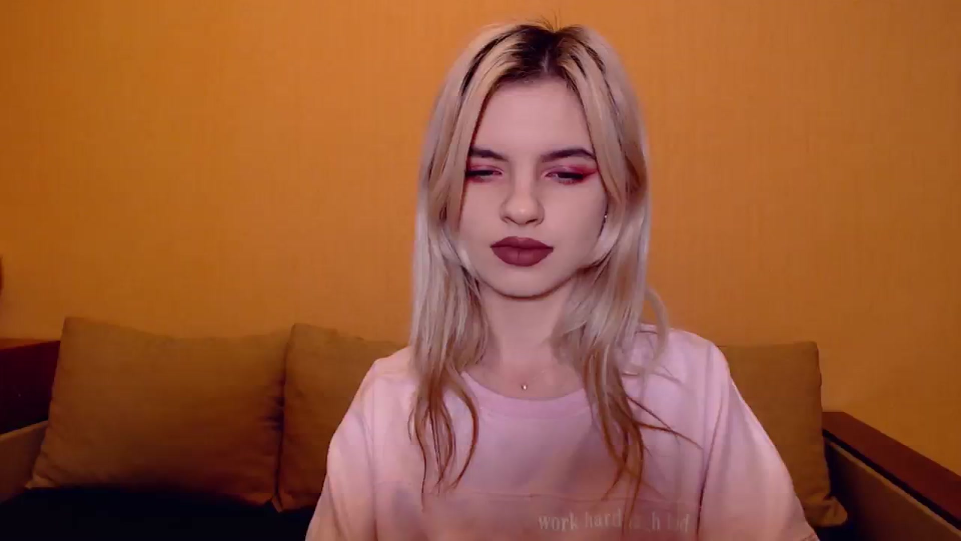 Gallery image thumbnail from Erineys's myfreecams stream on, 11/15/2023, 16:11 image 1 of 20