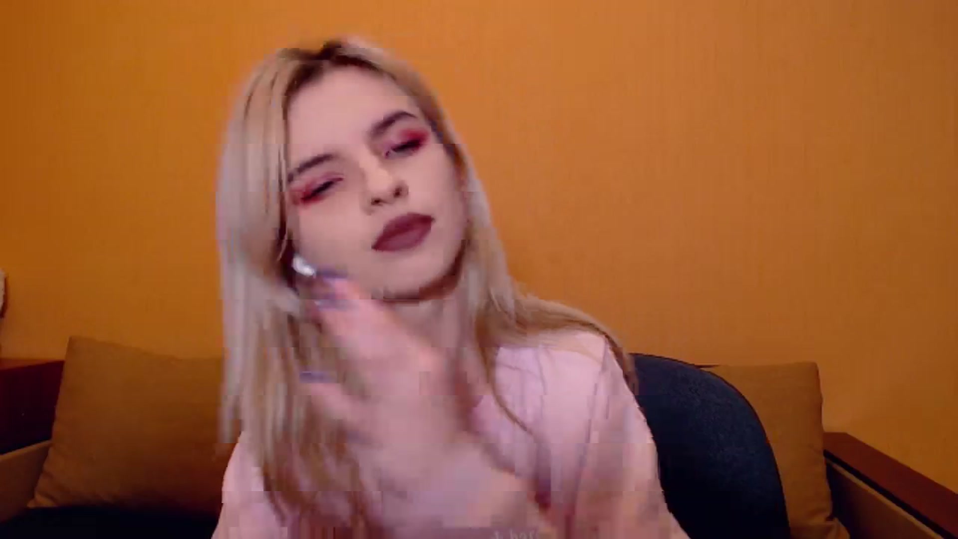 Gallery image thumbnail from Erineys's myfreecams stream on, 11/15/2023, 16:11 image 14 of 20