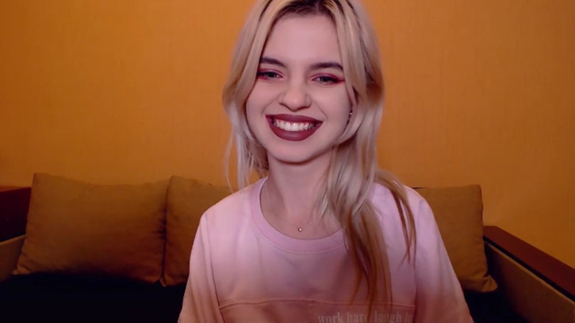Gallery image thumbnail from Erineys's myfreecams stream on, 11/15/2023, 16:57 image 11 of 20