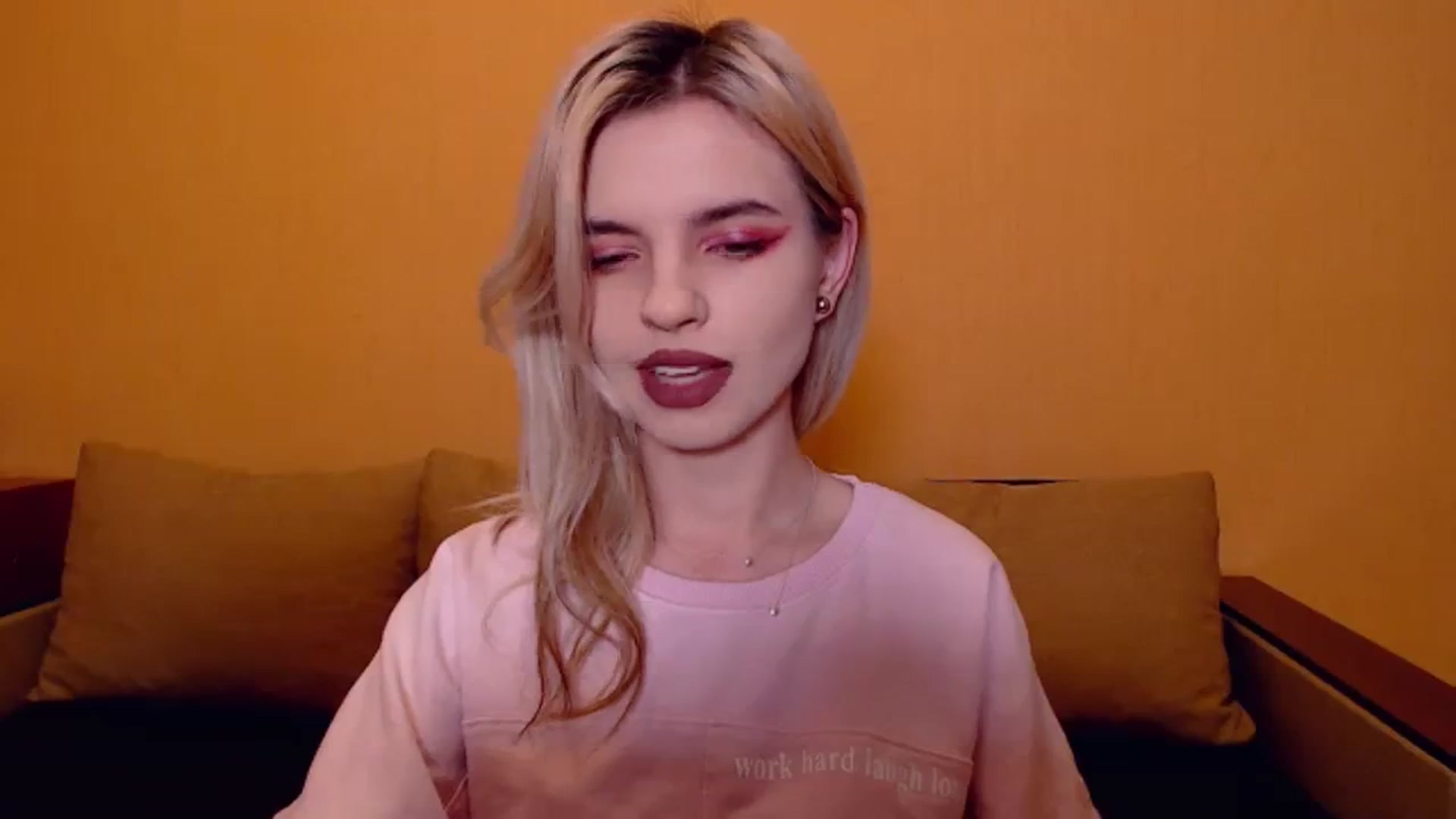 Gallery image thumbnail from Erineys's myfreecams stream on, 11/15/2023, 16:57 image 3 of 20