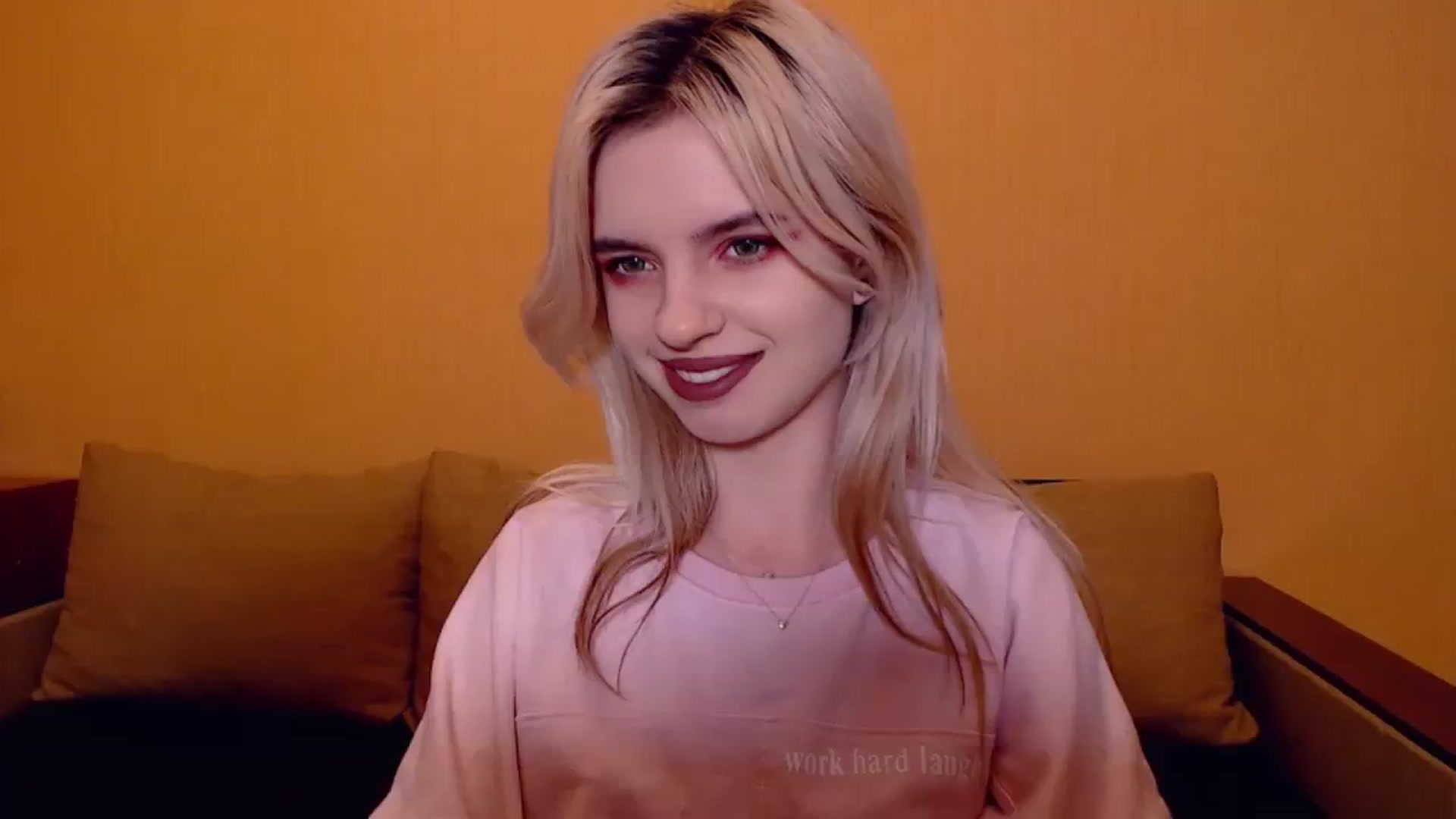 Gallery image thumbnail from Erineys's myfreecams stream on, 11/15/2023, 16:57 image 18 of 20