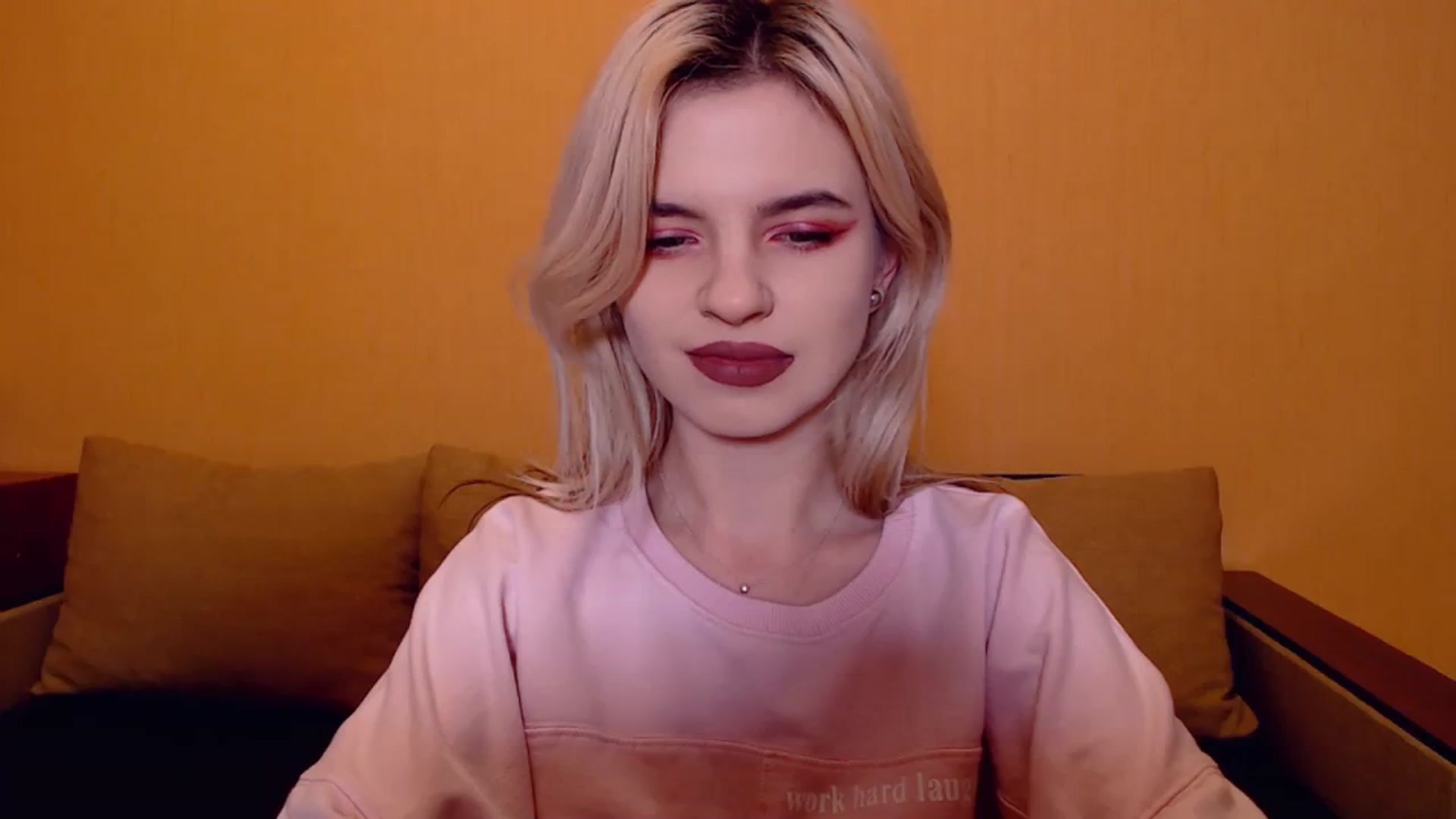 Gallery image thumbnail from Erineys's myfreecams stream on, 11/15/2023, 16:57 image 15 of 20