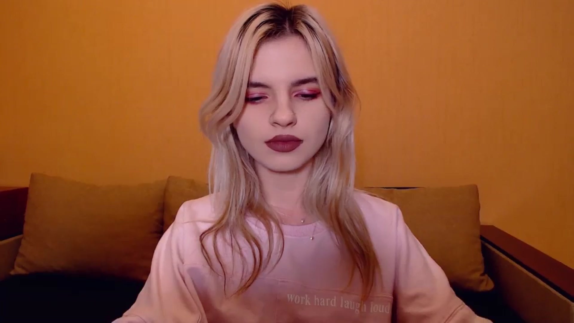 Gallery image thumbnail from Erineys's myfreecams stream on, 11/15/2023, 16:57 image 2 of 20