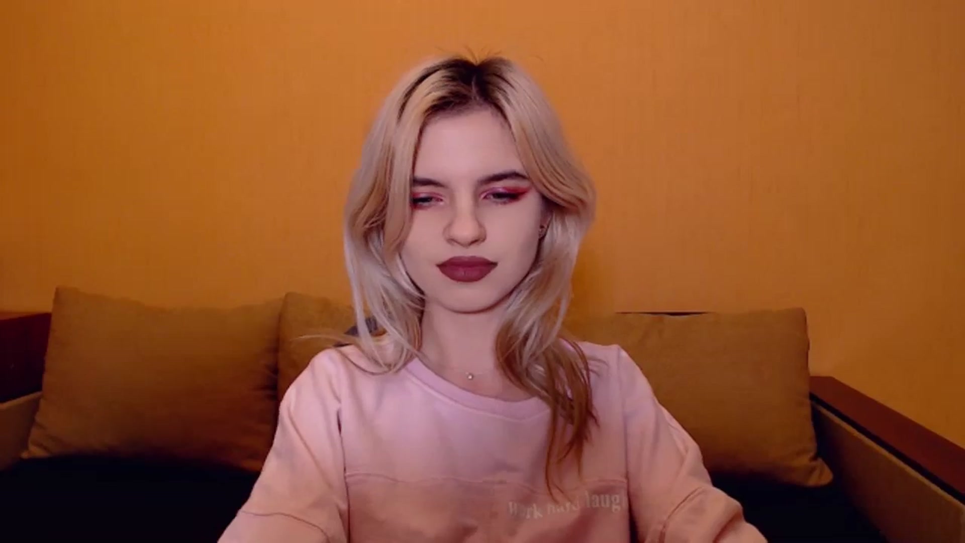 Gallery image thumbnail from Erineys's myfreecams stream on, 11/15/2023, 17:41 image 10 of 20