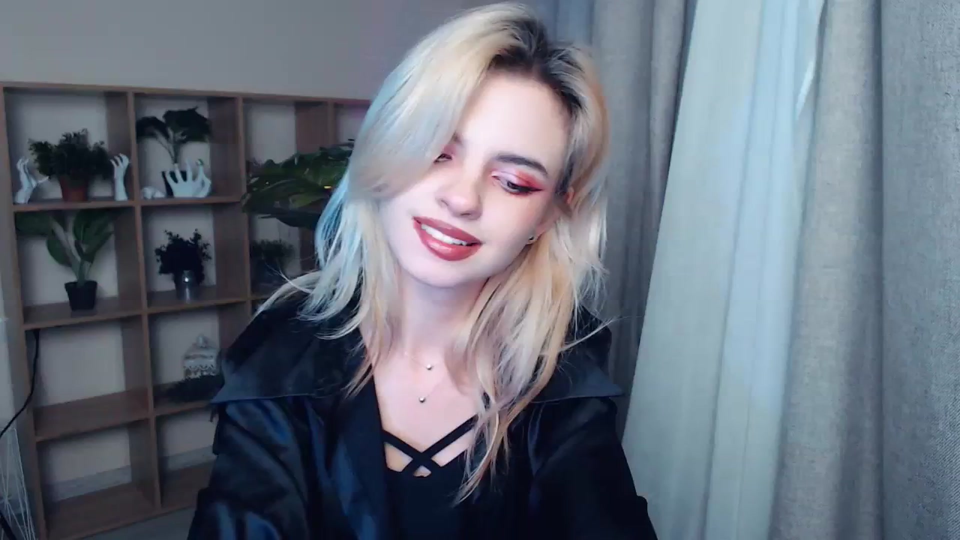 Gallery image thumbnail from Erineys's myfreecams stream on, 11/16/2023, 15:33 image 18 of 20
