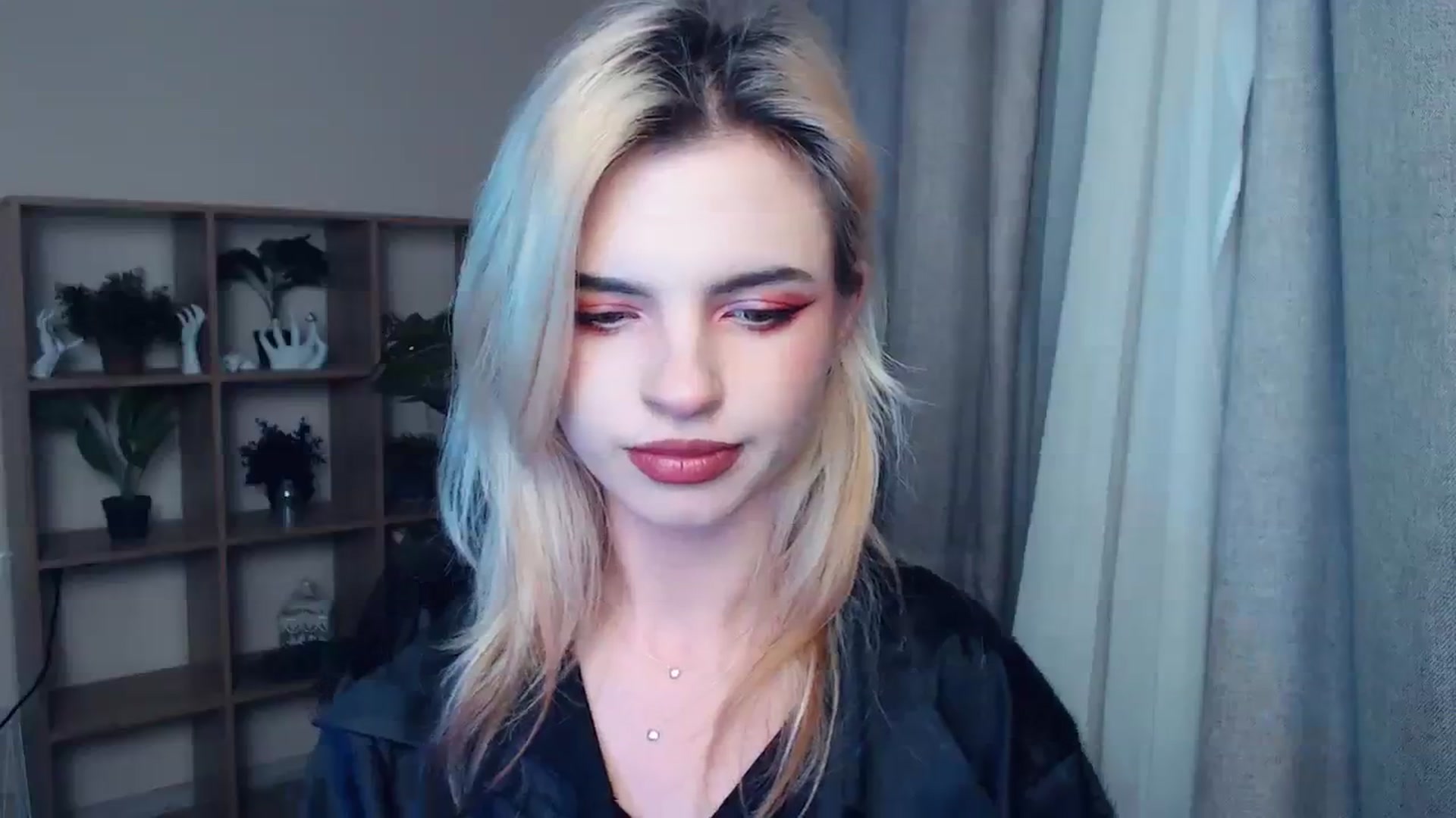 Gallery image thumbnail from Erineys's myfreecams stream on, 11/16/2023, 15:33 image 7 of 20