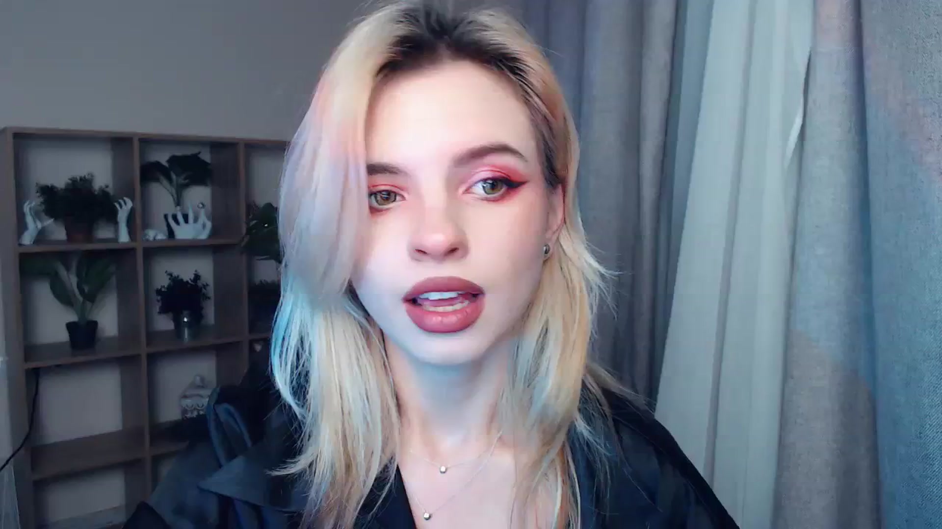 Gallery image thumbnail from Erineys's myfreecams stream on, 11/16/2023, 15:33 image 4 of 20