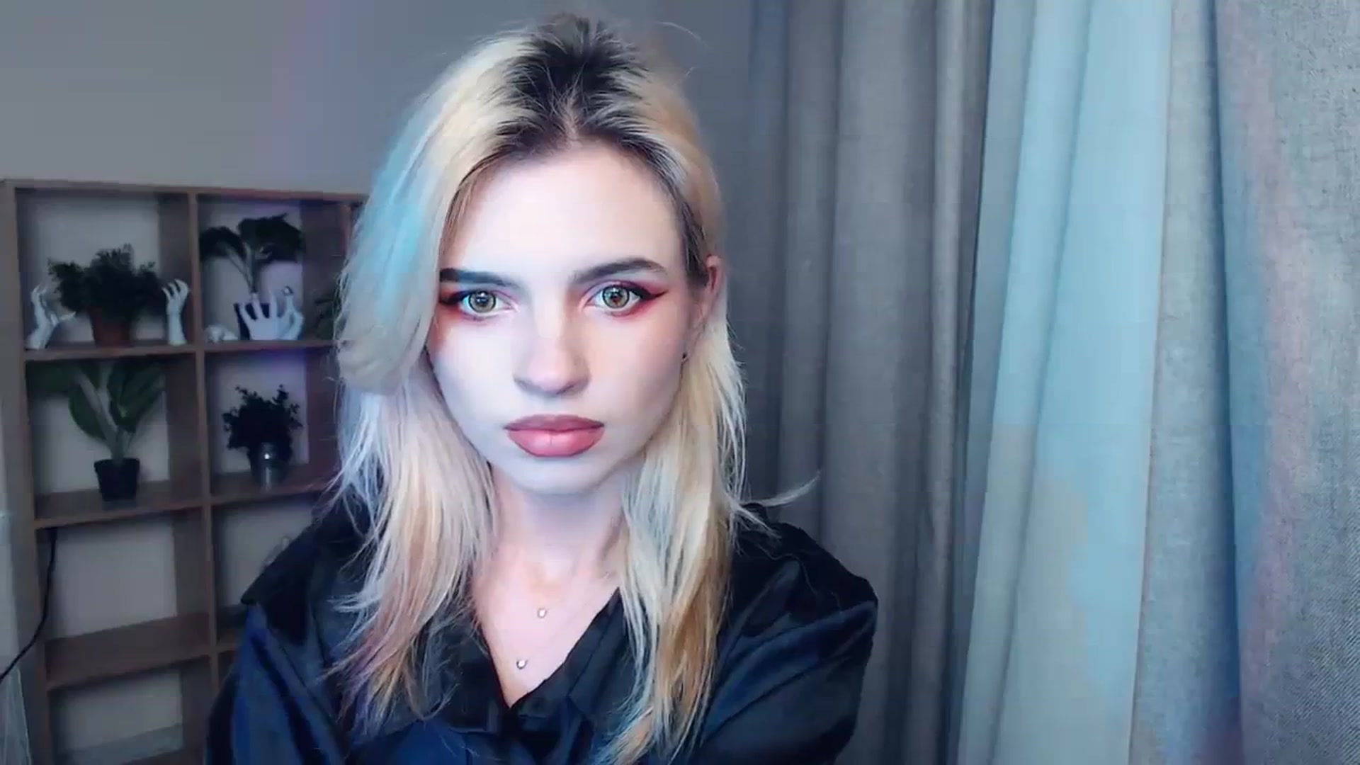 Gallery image thumbnail from Erineys's myfreecams stream on, 11/16/2023, 16:53 image 8 of 20