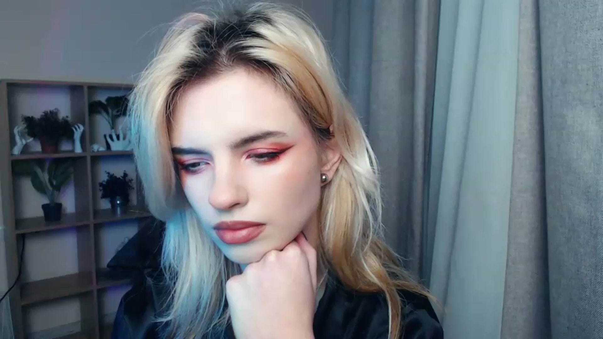 Gallery image thumbnail from Erineys's myfreecams stream on, 11/16/2023, 16:53 image 2 of 20
