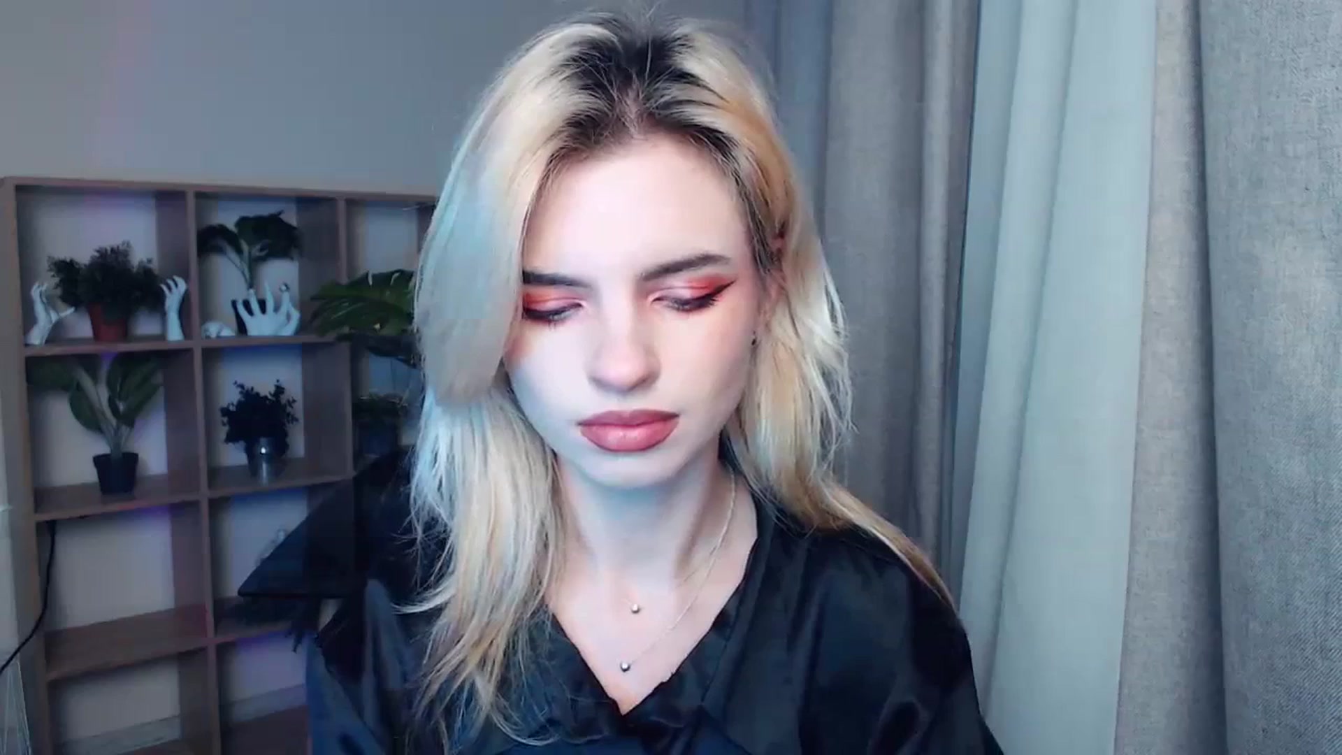 Gallery image thumbnail from Erineys's myfreecams stream on, 11/16/2023, 16:53 image 1 of 20