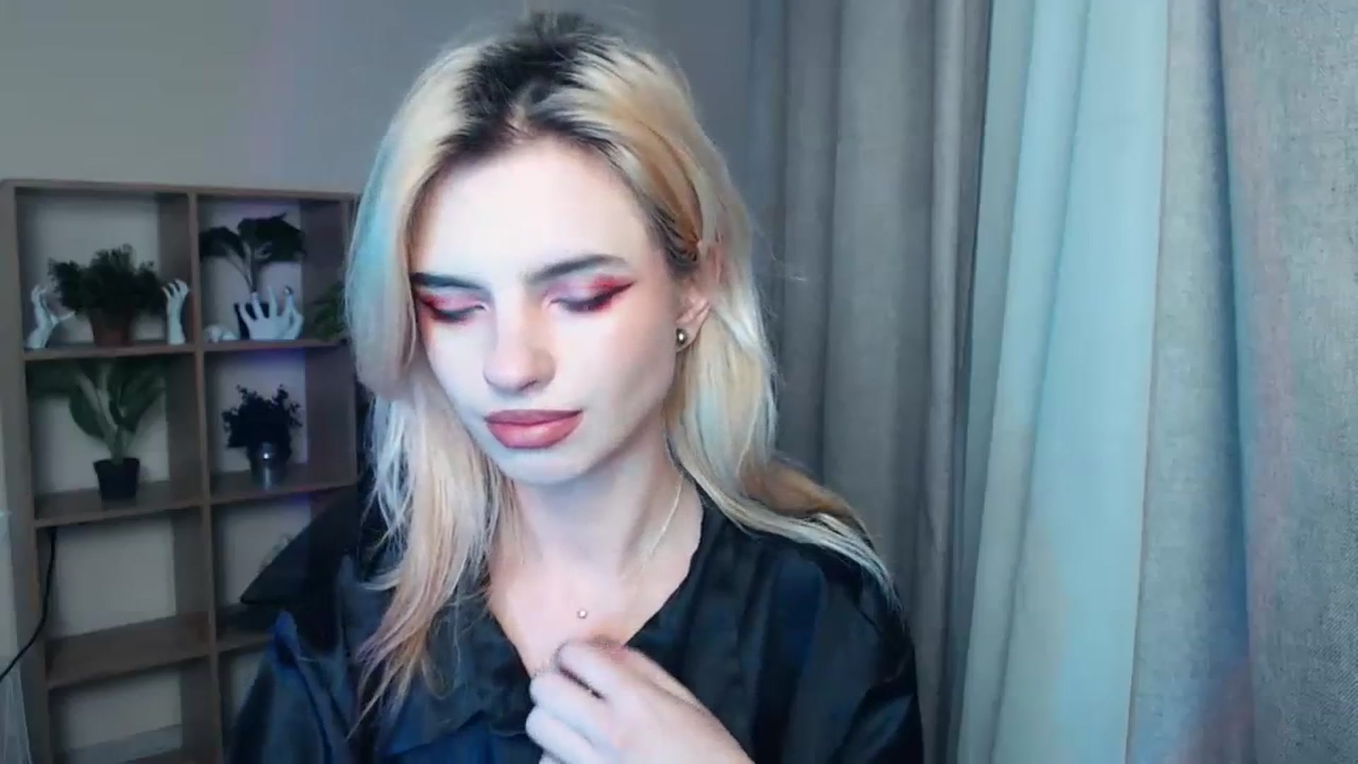 Gallery image thumbnail from Erineys's myfreecams stream on, 11/16/2023, 16:53 image 12 of 20