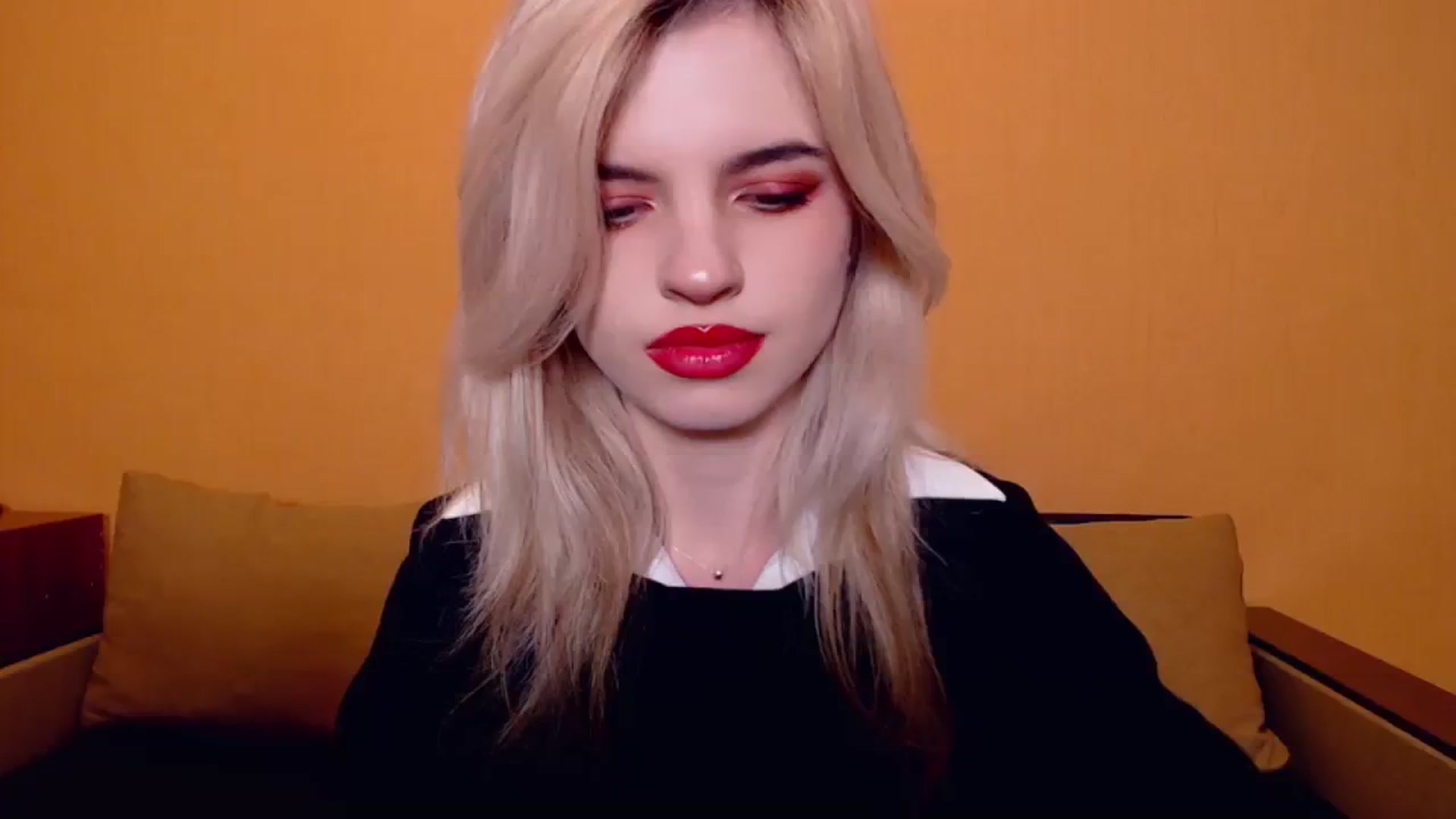 Gallery image thumbnail from Erineys's myfreecams stream on, 11/17/2023, 16:34 image 15 of 20