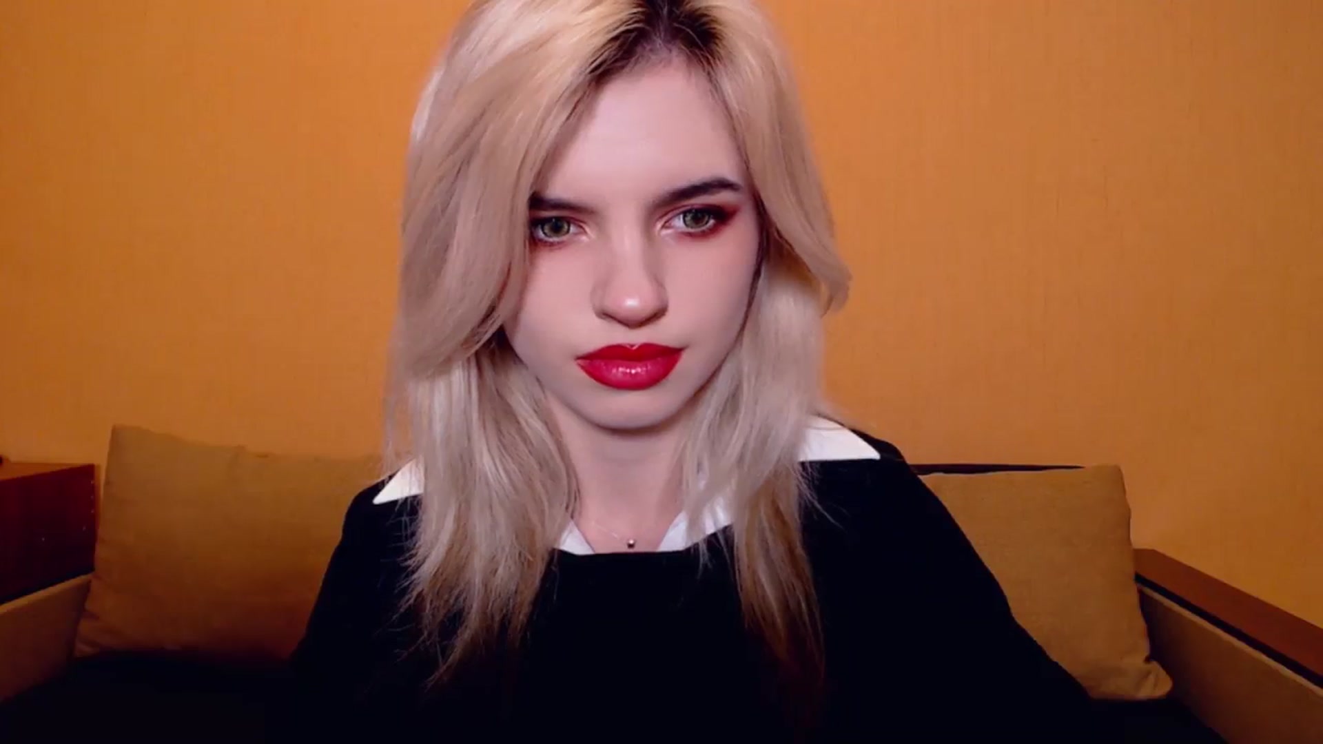Gallery image thumbnail from Erineys's myfreecams stream on, 11/17/2023, 16:34 image 17 of 20