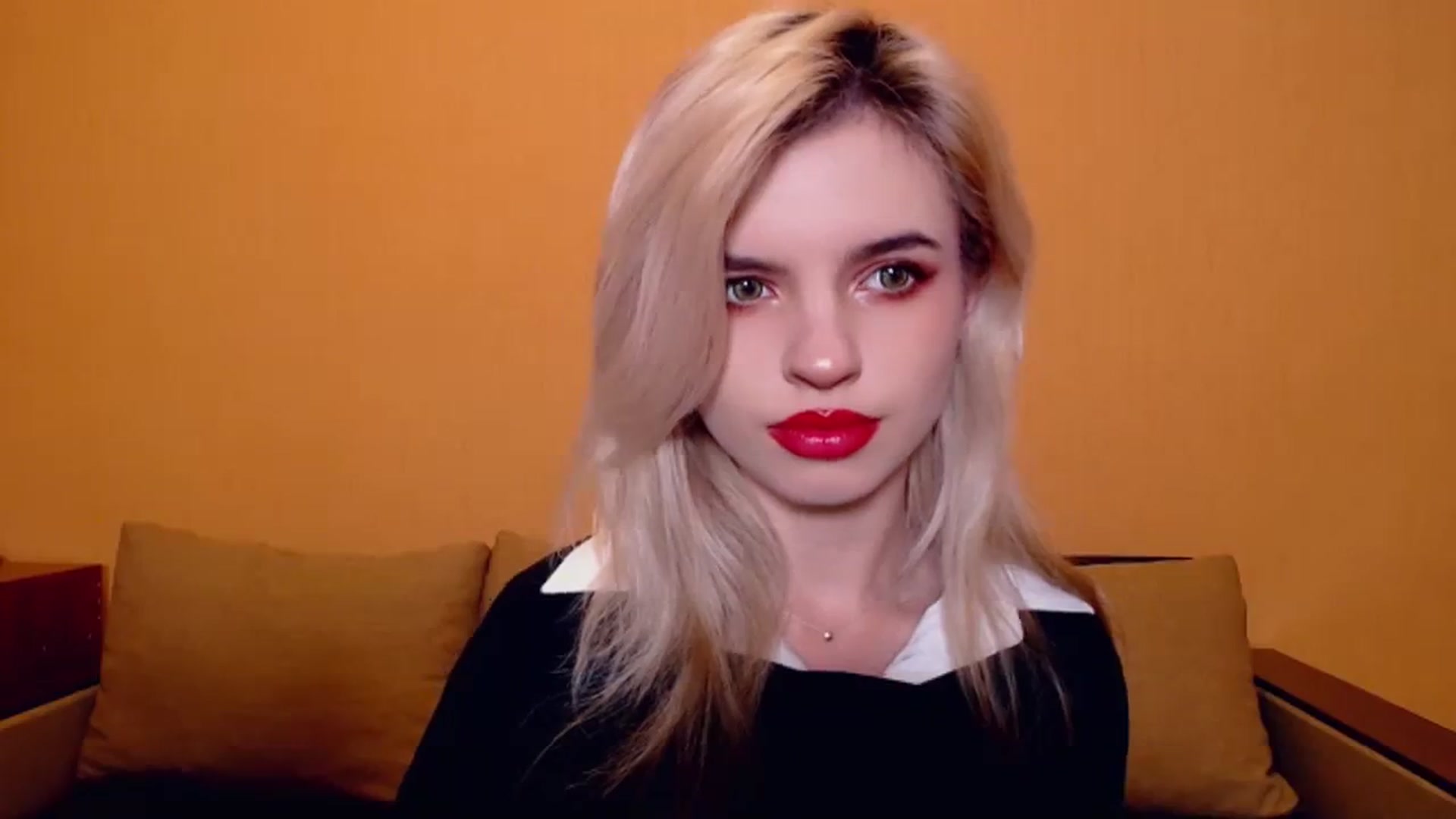 Gallery image thumbnail from Erineys's myfreecams stream on, 11/17/2023, 16:34 image 5 of 20