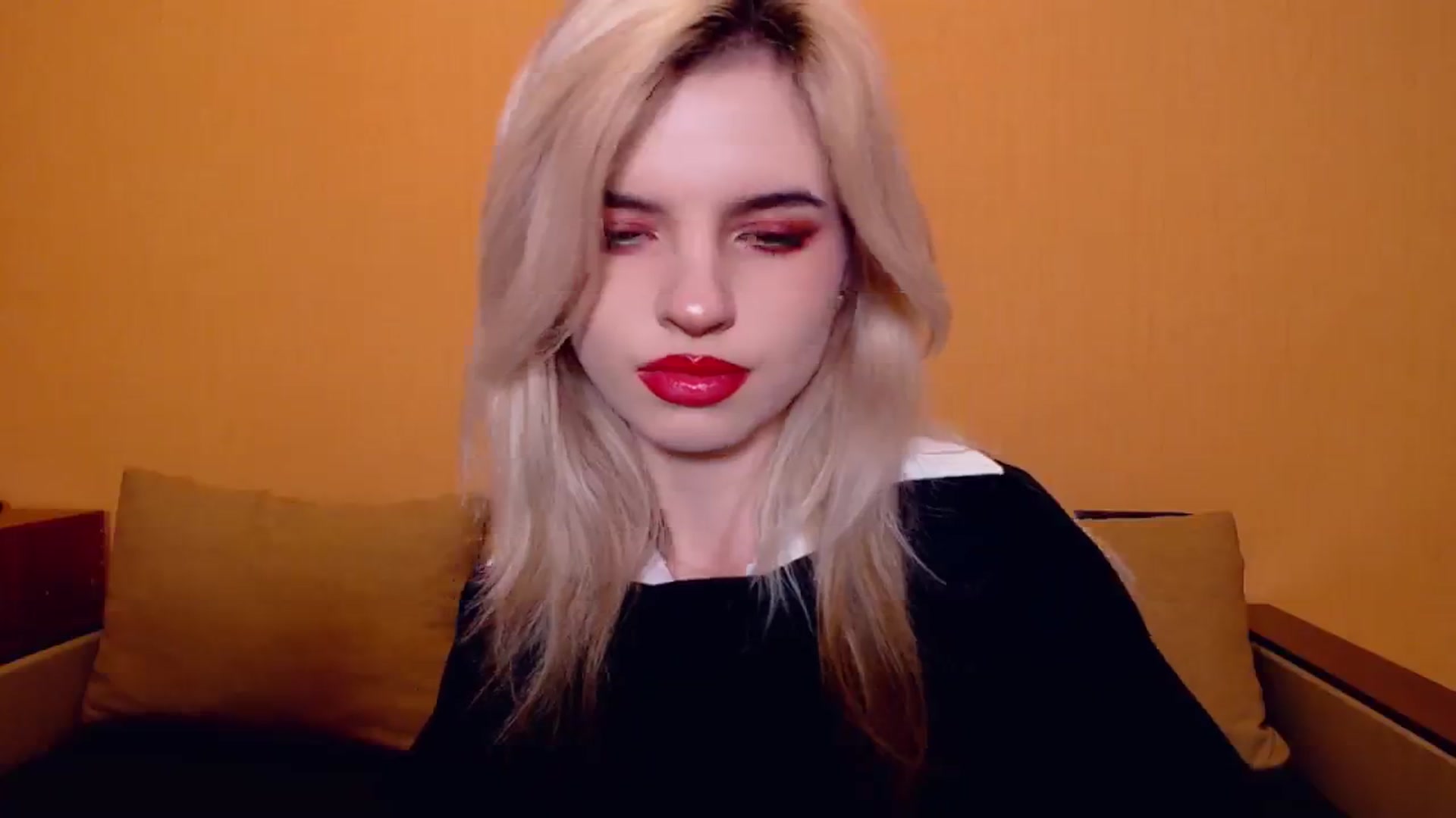 Gallery image thumbnail from Erineys's myfreecams stream on, 11/17/2023, 16:34 image 18 of 20