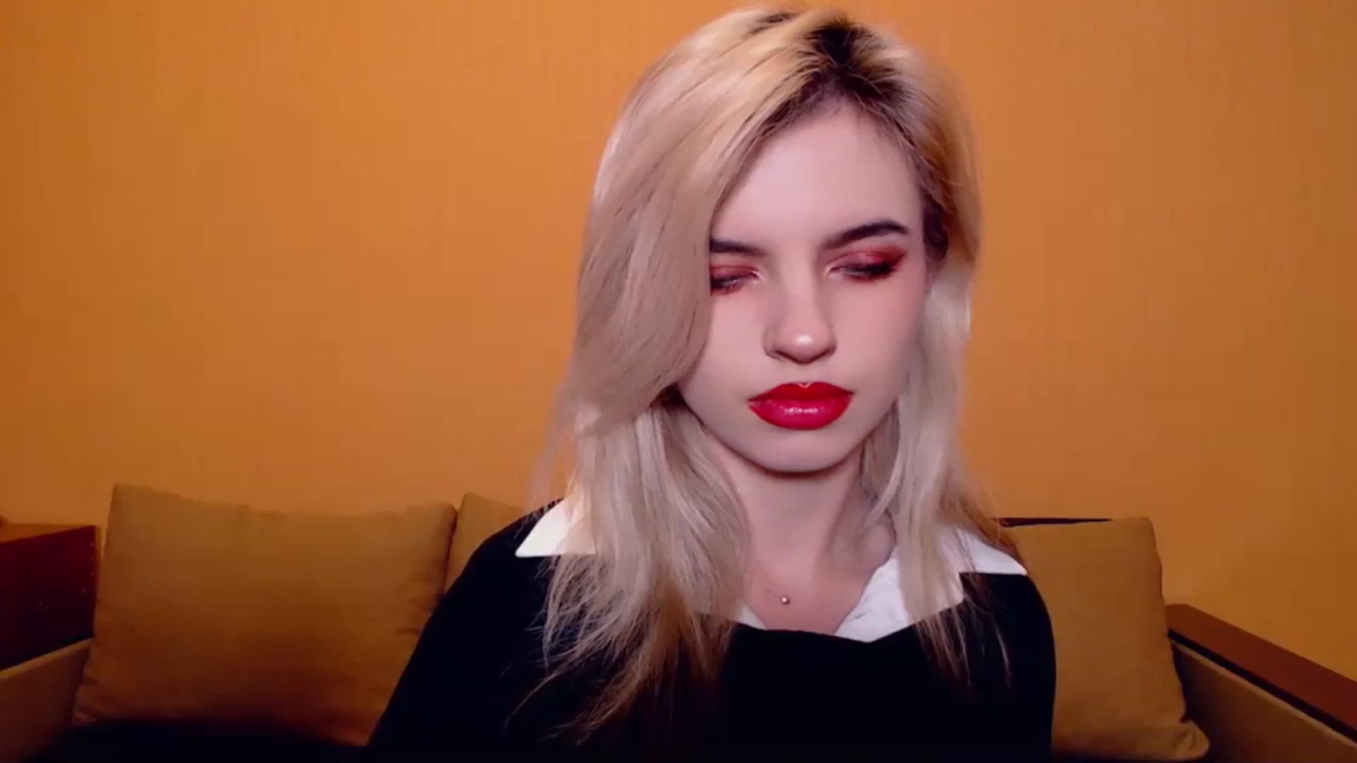 Gallery image thumbnail from Erineys's myfreecams stream on, 11/17/2023, 16:34 image 2 of 20