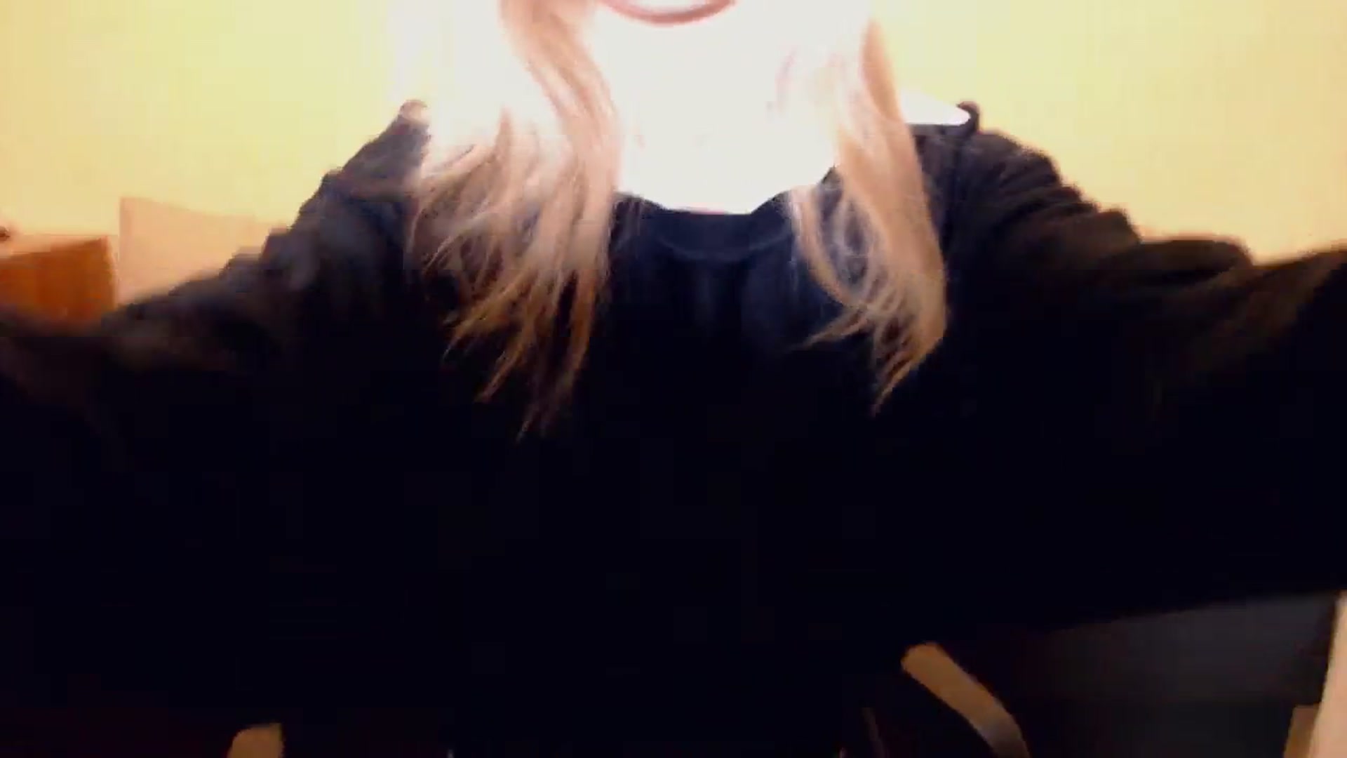 Gallery image thumbnail from Erineys's myfreecams stream on, 11/17/2023, 16:34 image 10 of 20