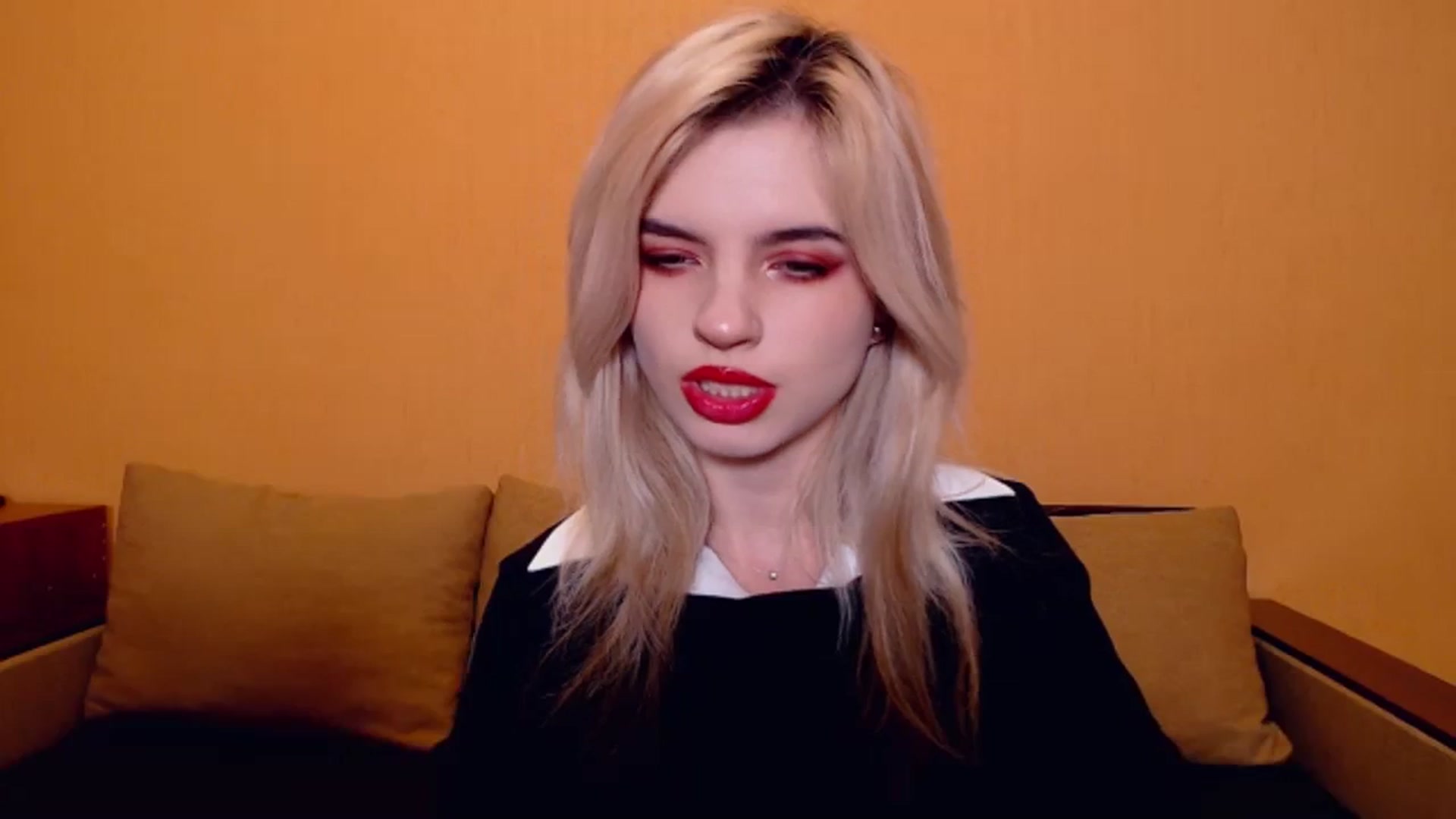 Gallery image thumbnail from Erineys's myfreecams stream on, 11/17/2023, 17:02 image 4 of 20