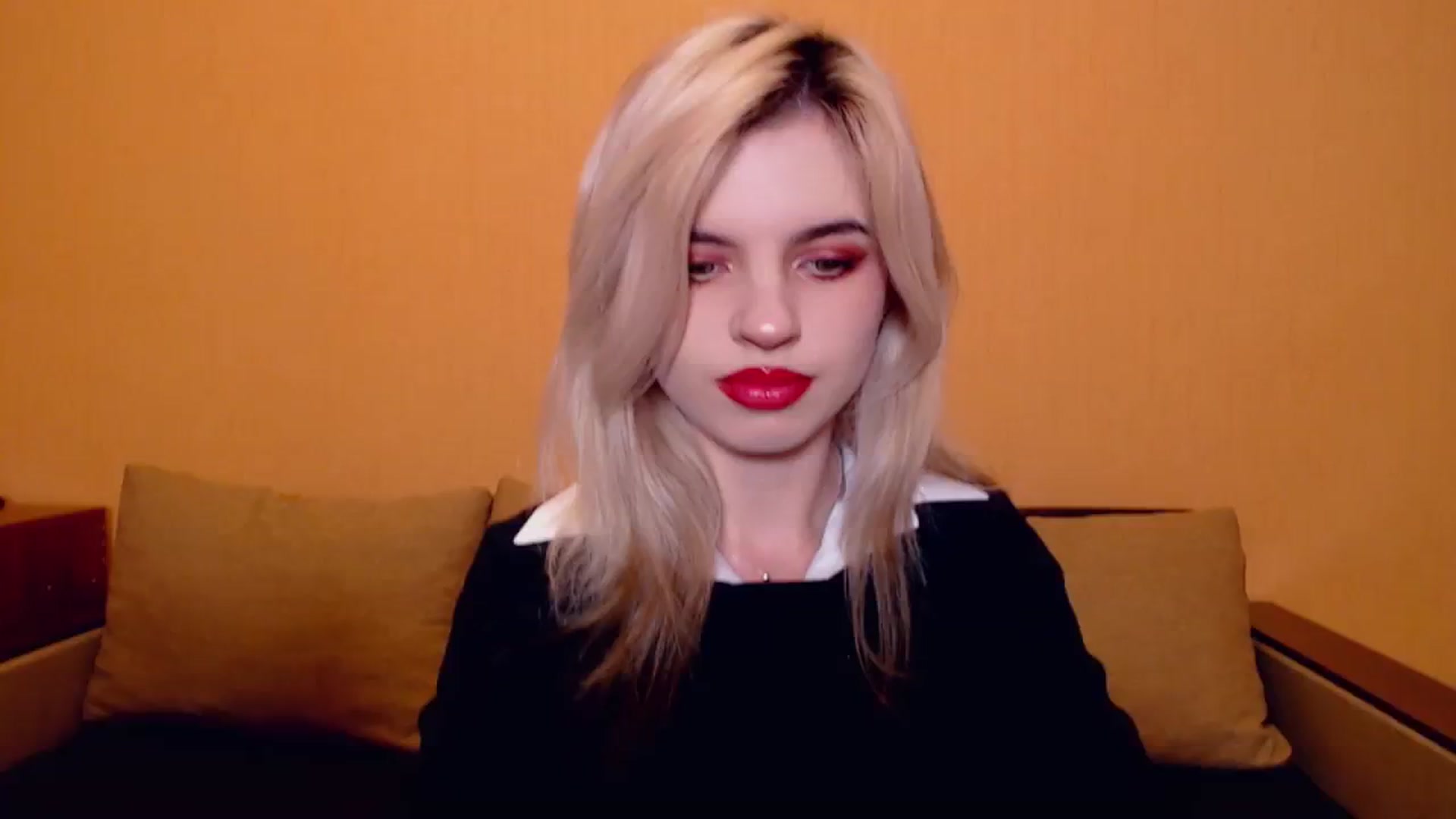 Gallery image thumbnail from Erineys's myfreecams stream on, 11/17/2023, 17:02 image 11 of 20