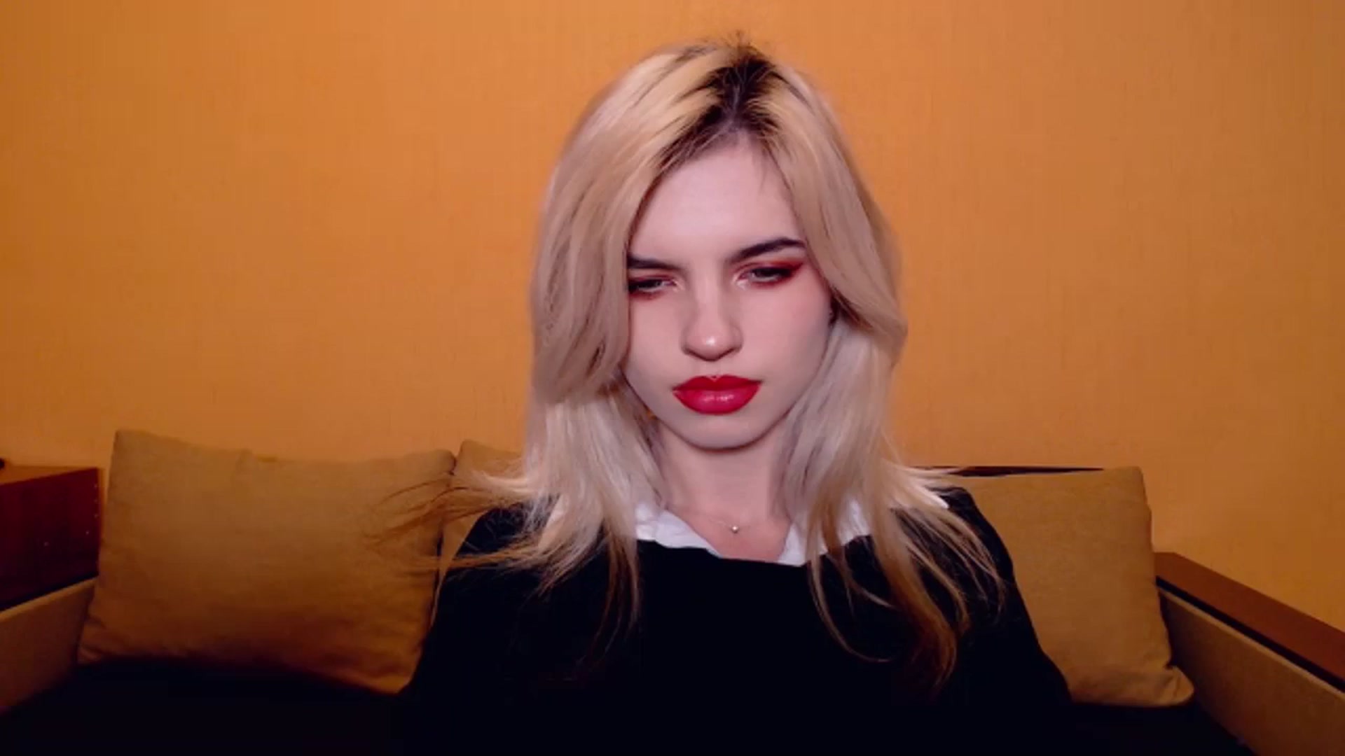 Gallery image thumbnail from Erineys's myfreecams stream on, 11/17/2023, 17:47 image 7 of 20