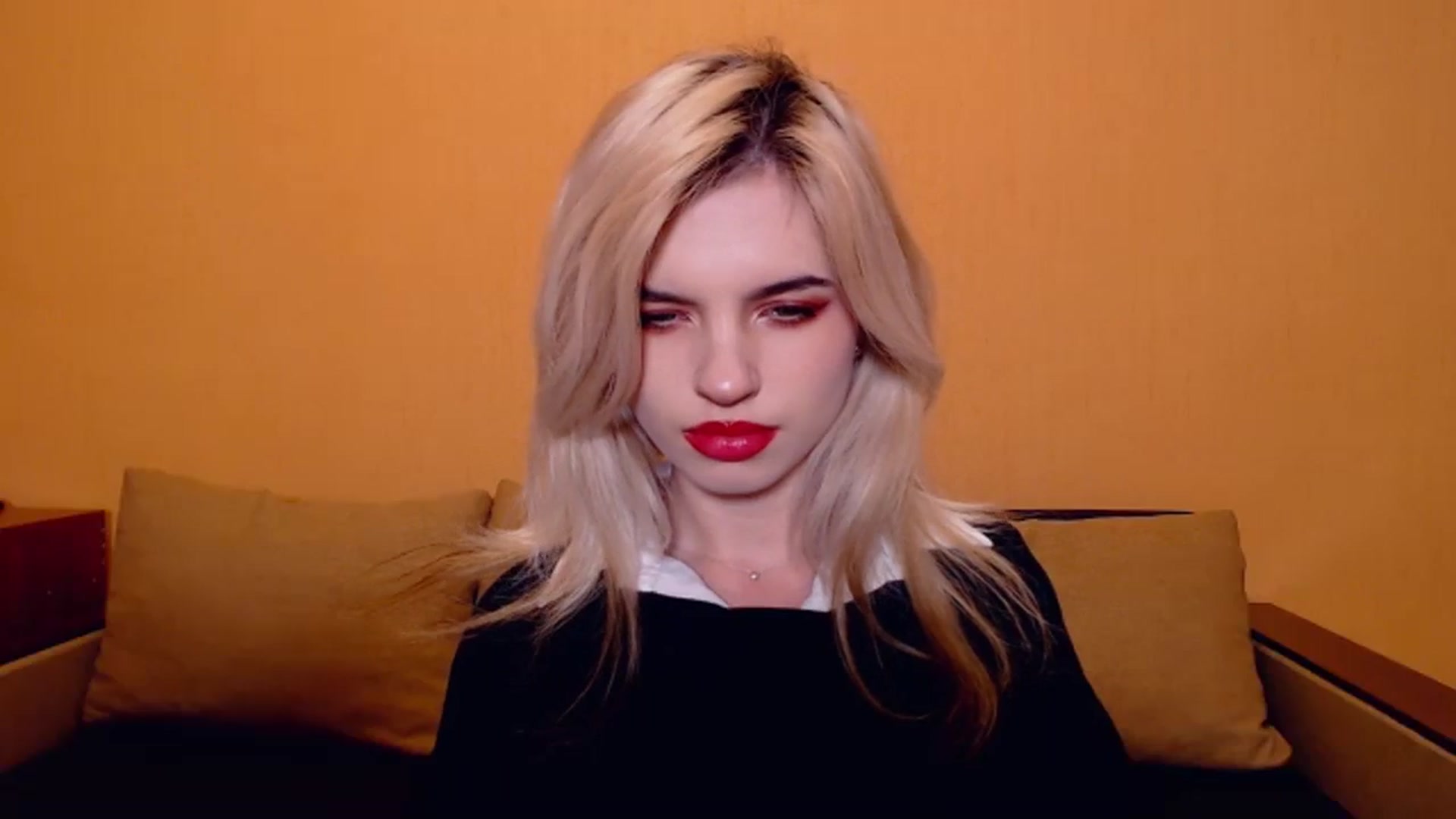 Gallery image thumbnail from Erineys's myfreecams stream on, 11/17/2023, 17:47 image 6 of 20
