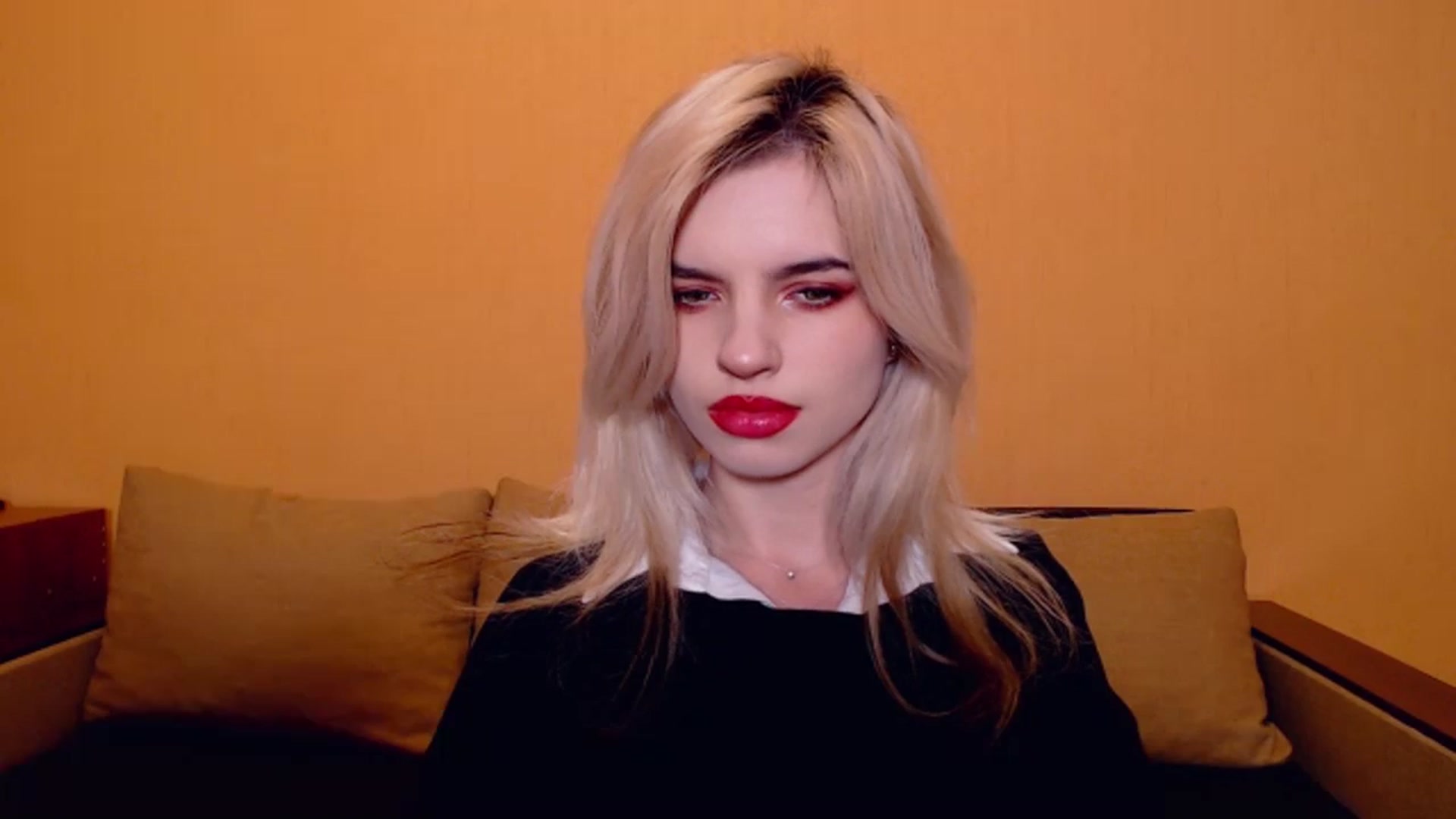 Gallery image thumbnail from Erineys's myfreecams stream on, 11/17/2023, 17:47 image 12 of 20