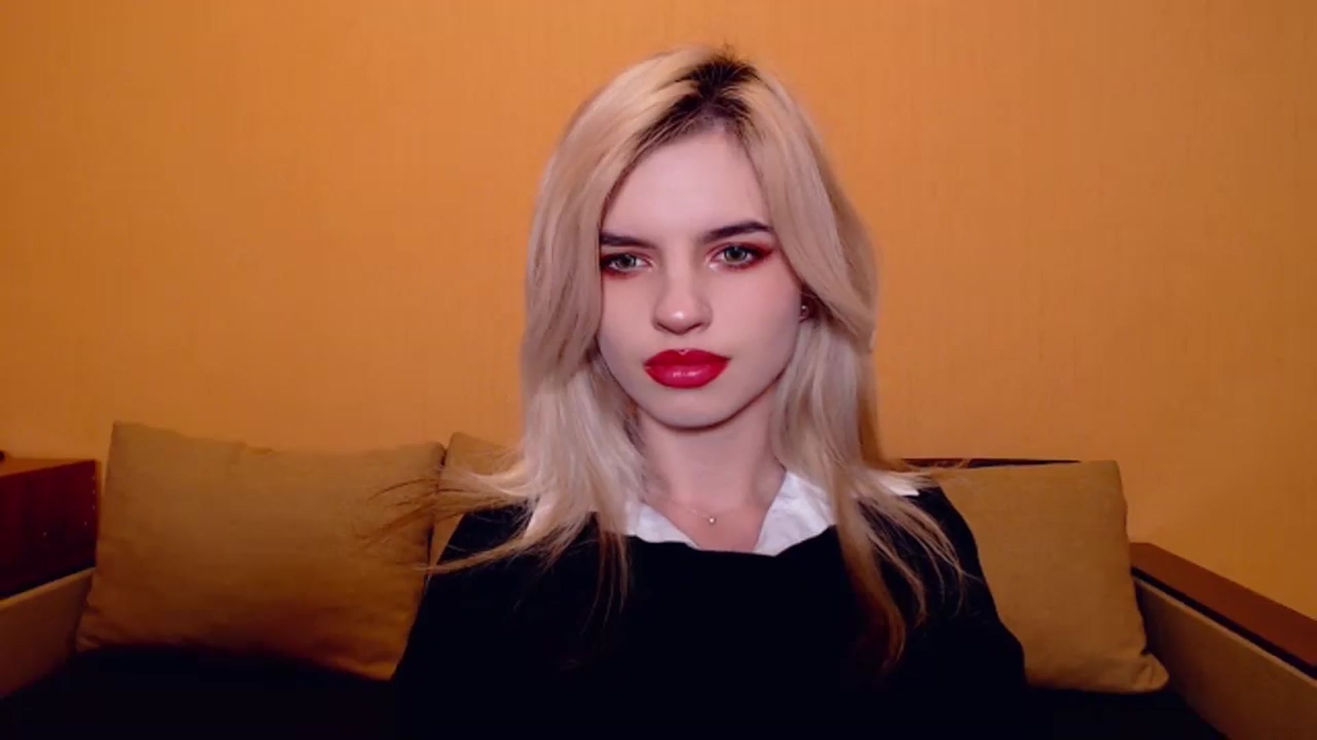Gallery image thumbnail from Erineys's myfreecams stream on, 11/17/2023, 17:47 image 18 of 20