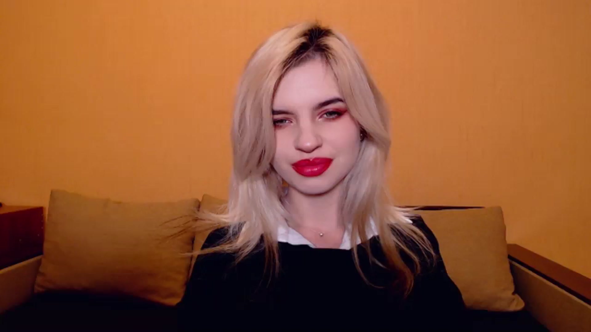 Gallery image thumbnail from Erineys's myfreecams stream on, 11/17/2023, 17:47 image 13 of 20