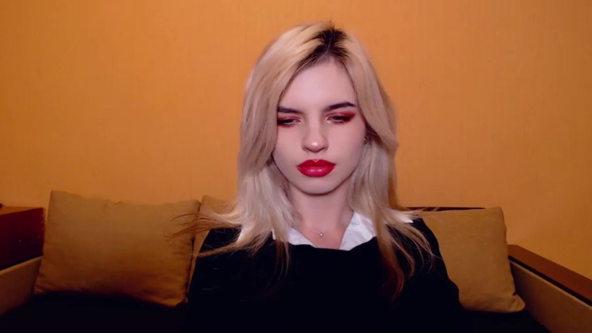 Gallery image thumbnail from Erineys's myfreecams stream on, 11/17/2023, 17:47 image 17 of 20