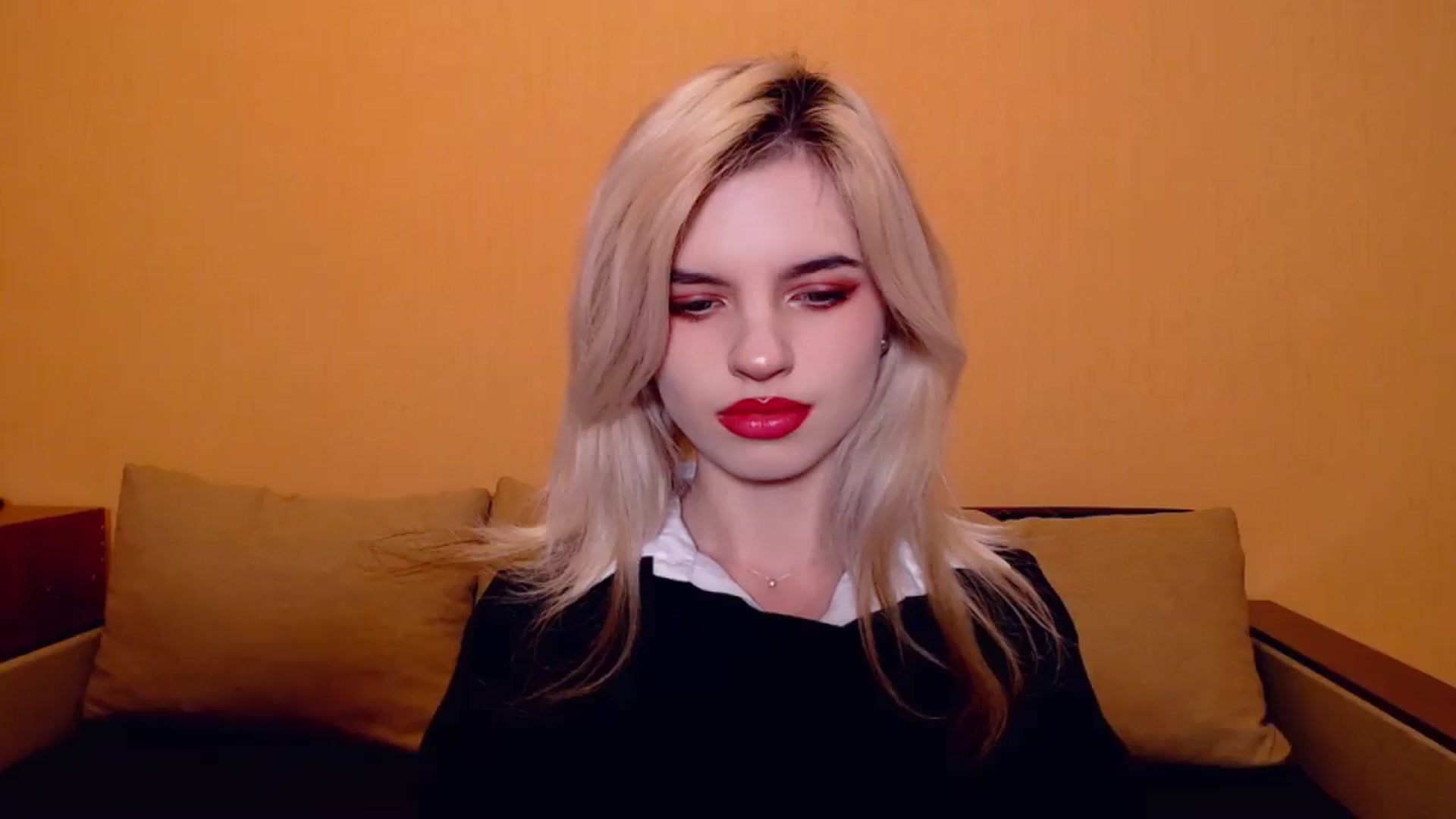 Gallery image thumbnail from Erineys's myfreecams stream on, 11/17/2023, 17:47 image 4 of 20