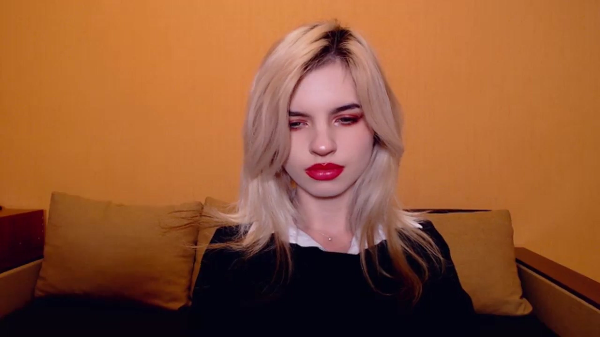 Gallery image thumbnail from Erineys's myfreecams stream on, 11/17/2023, 17:47 image 16 of 20