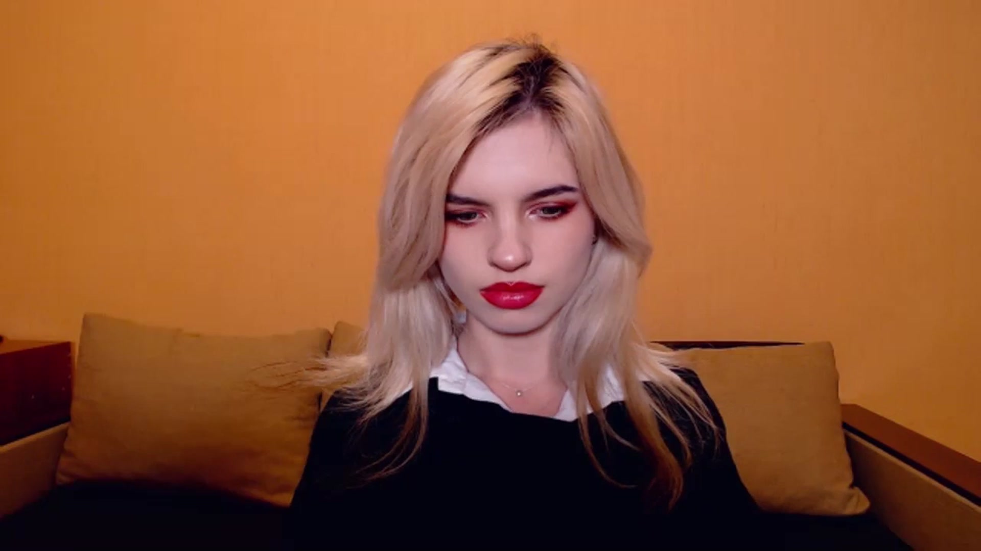 Gallery image thumbnail from Erineys's myfreecams stream on, 11/17/2023, 17:47 image 3 of 20