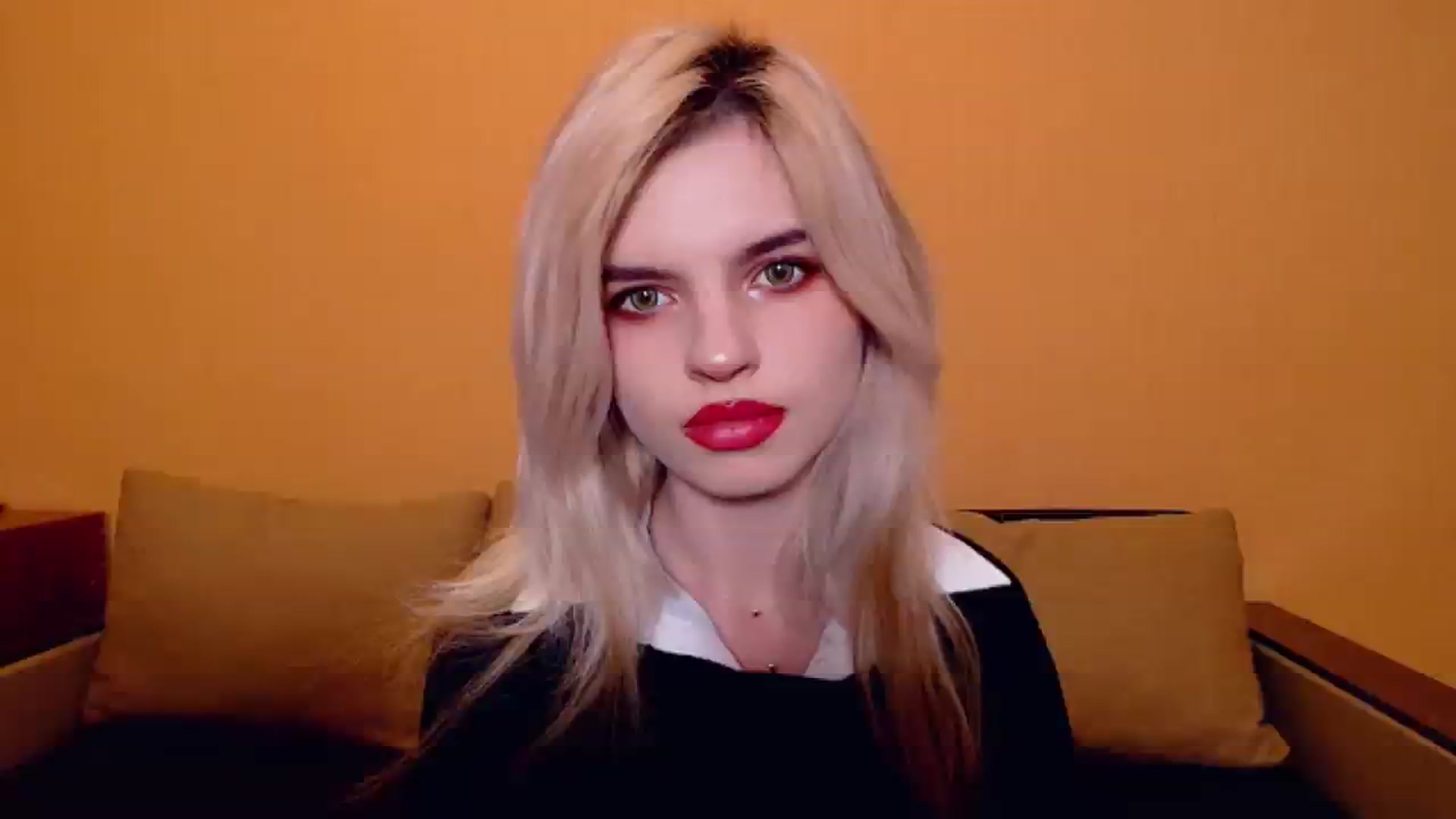 Gallery image thumbnail from Erineys's myfreecams stream on, 11/17/2023, 18:15 image 19 of 20