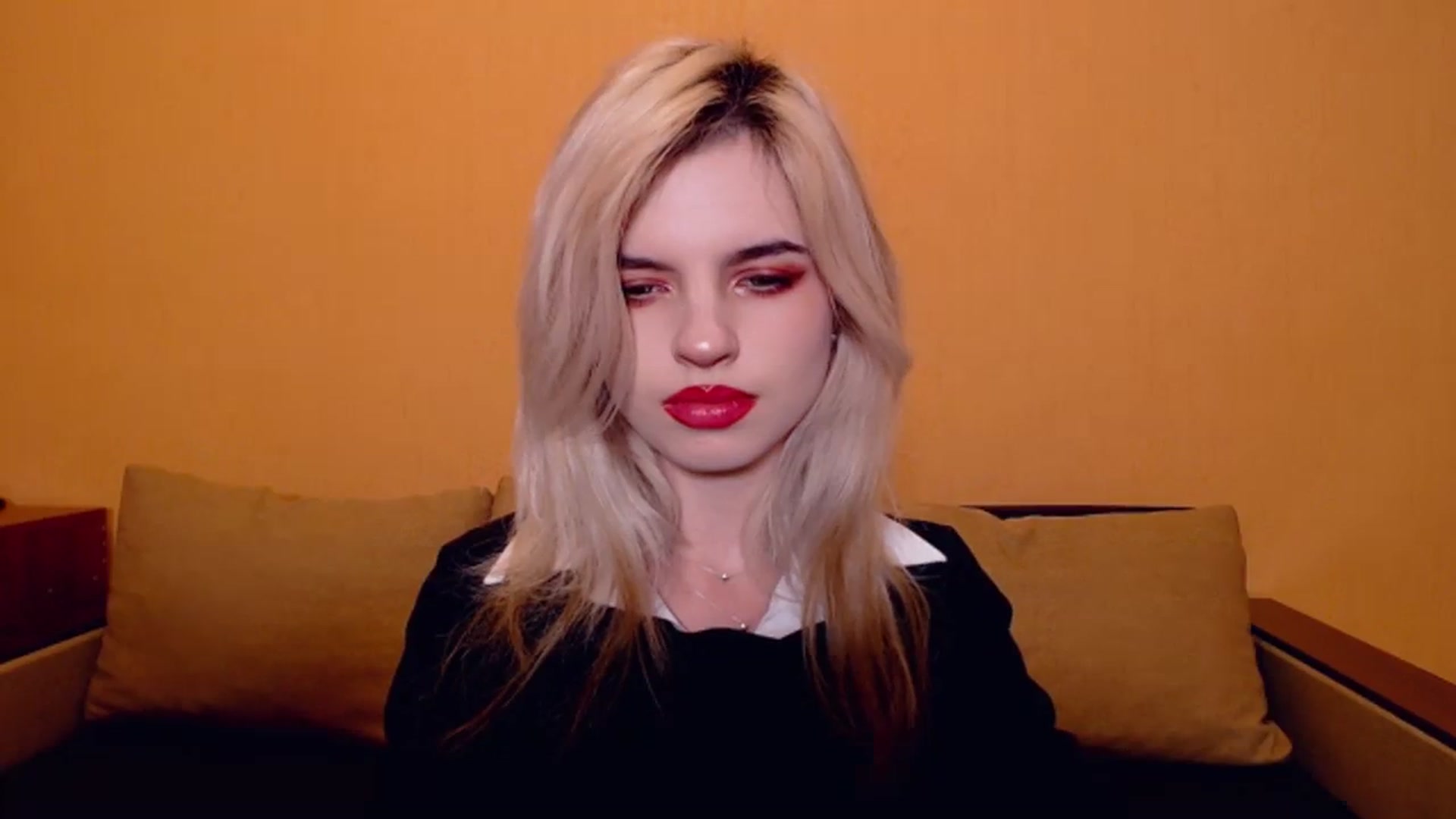 Gallery image thumbnail from Erineys's myfreecams stream on, 11/17/2023, 18:15 image 10 of 20