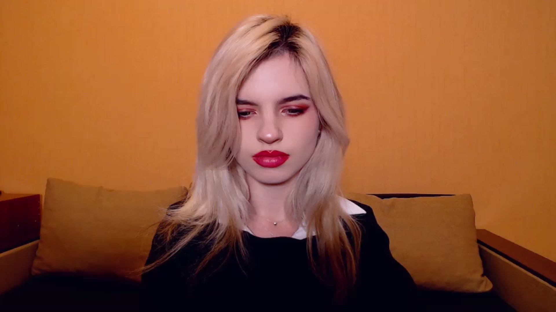 Gallery image thumbnail from Erineys's myfreecams stream on, 11/17/2023, 18:15 image 6 of 20